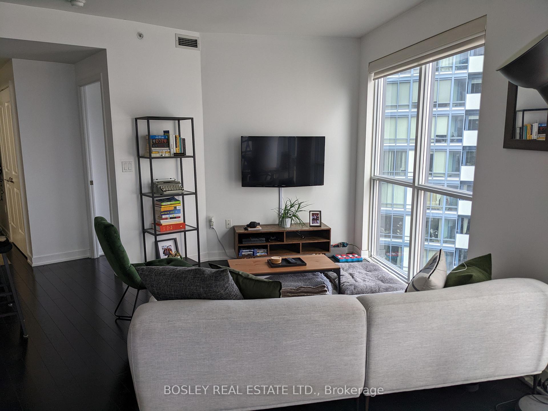 Photo 6 of Unit 1806, 1 The Esplanade Avenue, Toronto, Waterfront Communities — HOMEH
