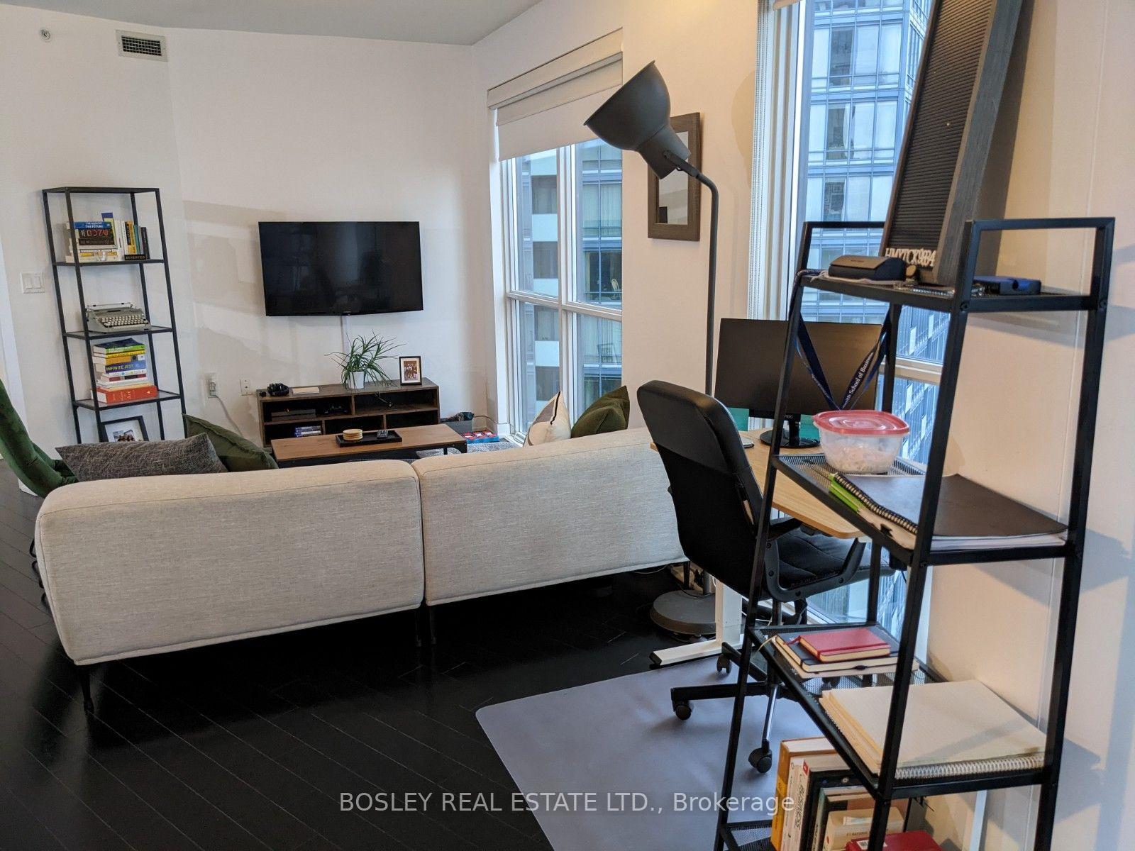Photo 7 of Unit 1806, 1 The Esplanade Avenue, Toronto, Waterfront Communities — HOMEH