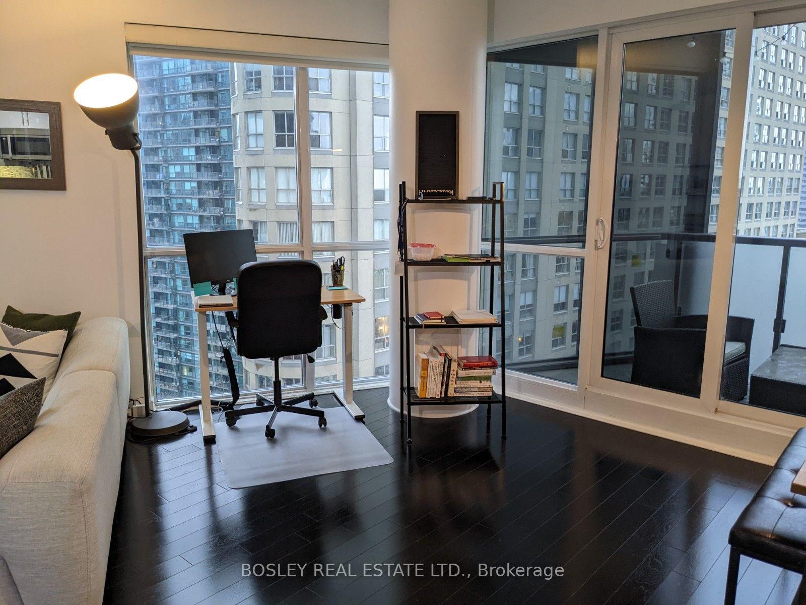 Photo 11 of Unit 1806, 1 The Esplanade Avenue, Toronto, Waterfront Communities — HOMEH