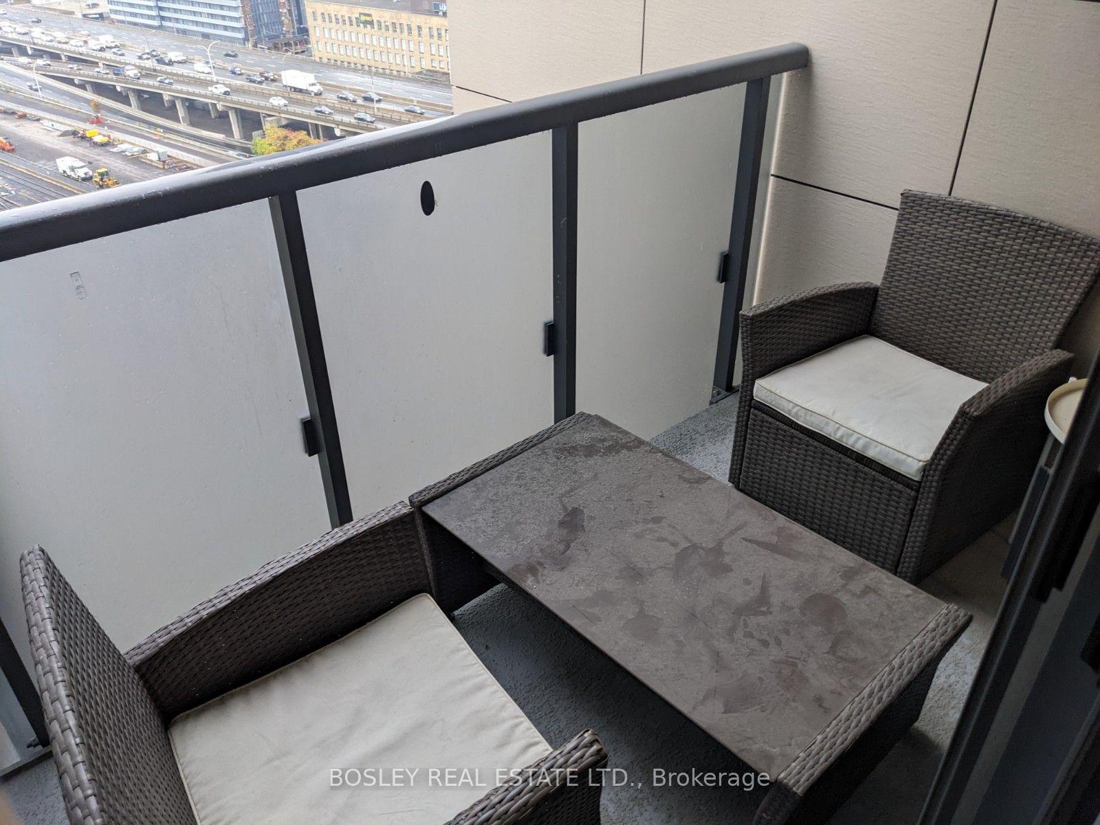 Photo 12 of Unit 1806, 1 The Esplanade Avenue, Toronto, Waterfront Communities — HOMEH