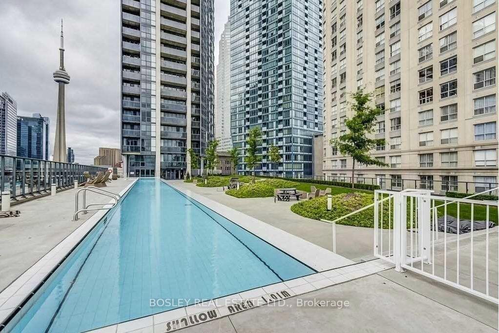 Photo 22 of Unit 1806, 1 The Esplanade Avenue, Toronto, Waterfront Communities — HOMEH