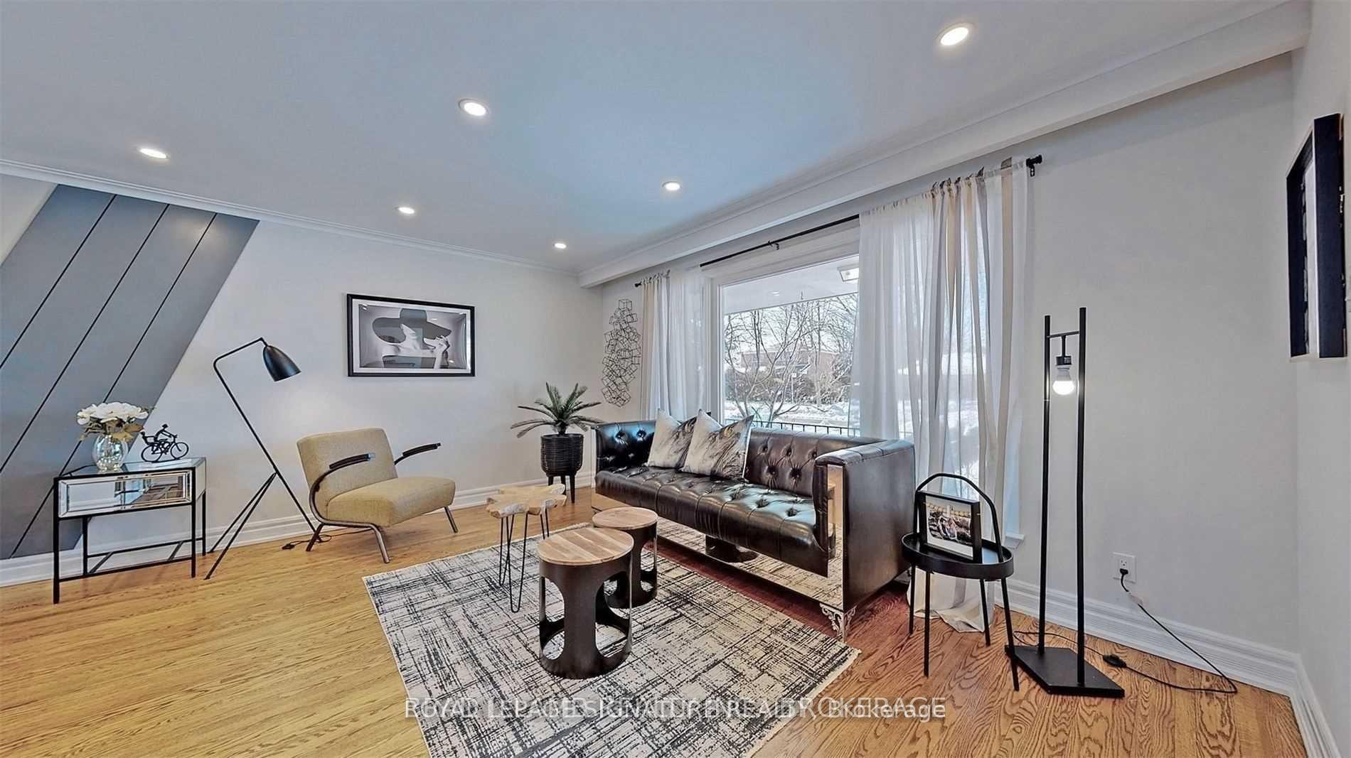Photo 1 of Unit Upper, 17 Baroness Crescent, North York, Don Valley Village — HOMEH