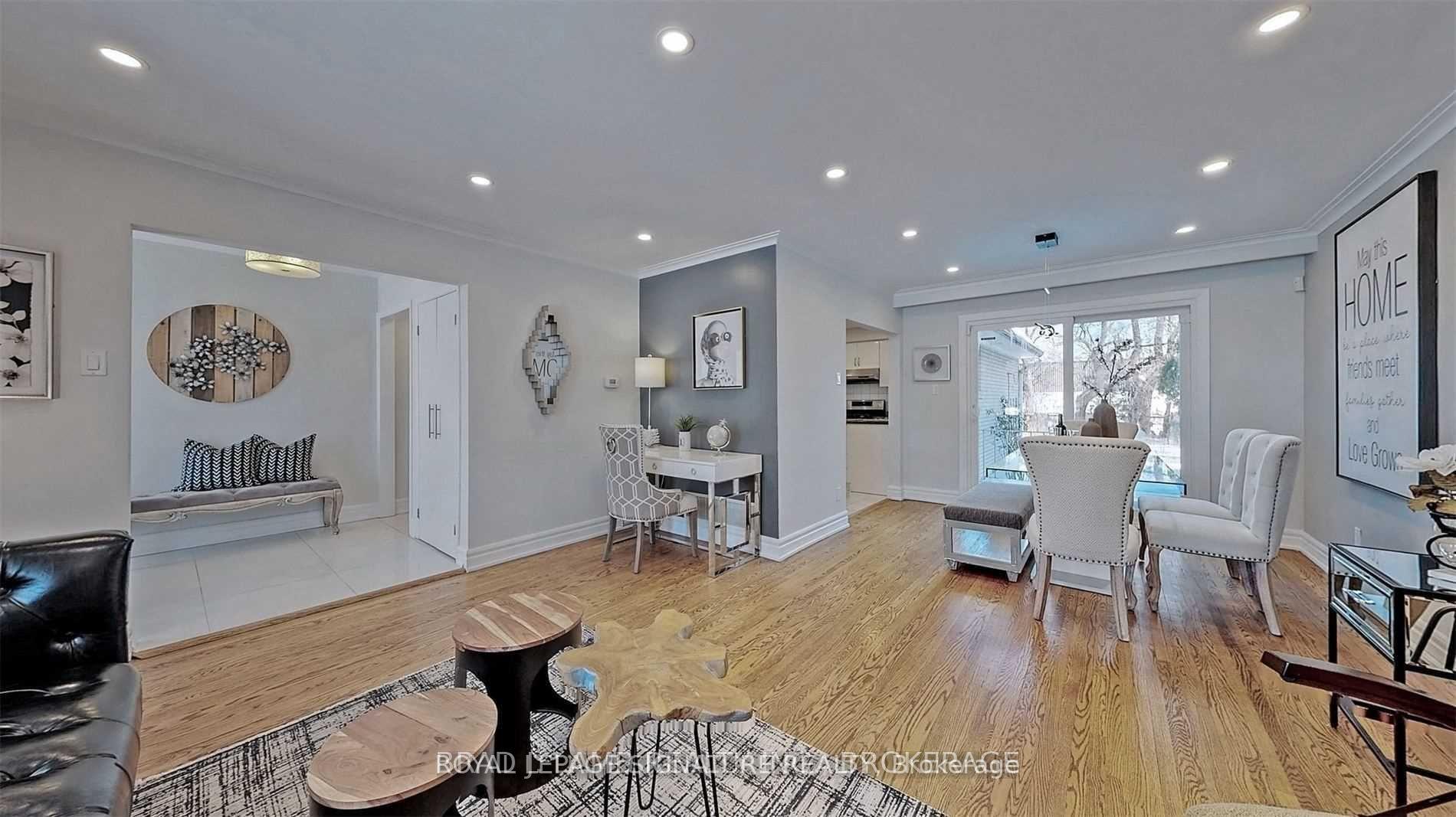 Photo 7 of Unit Upper, 17 Baroness Crescent, North York, Don Valley Village — HOMEH