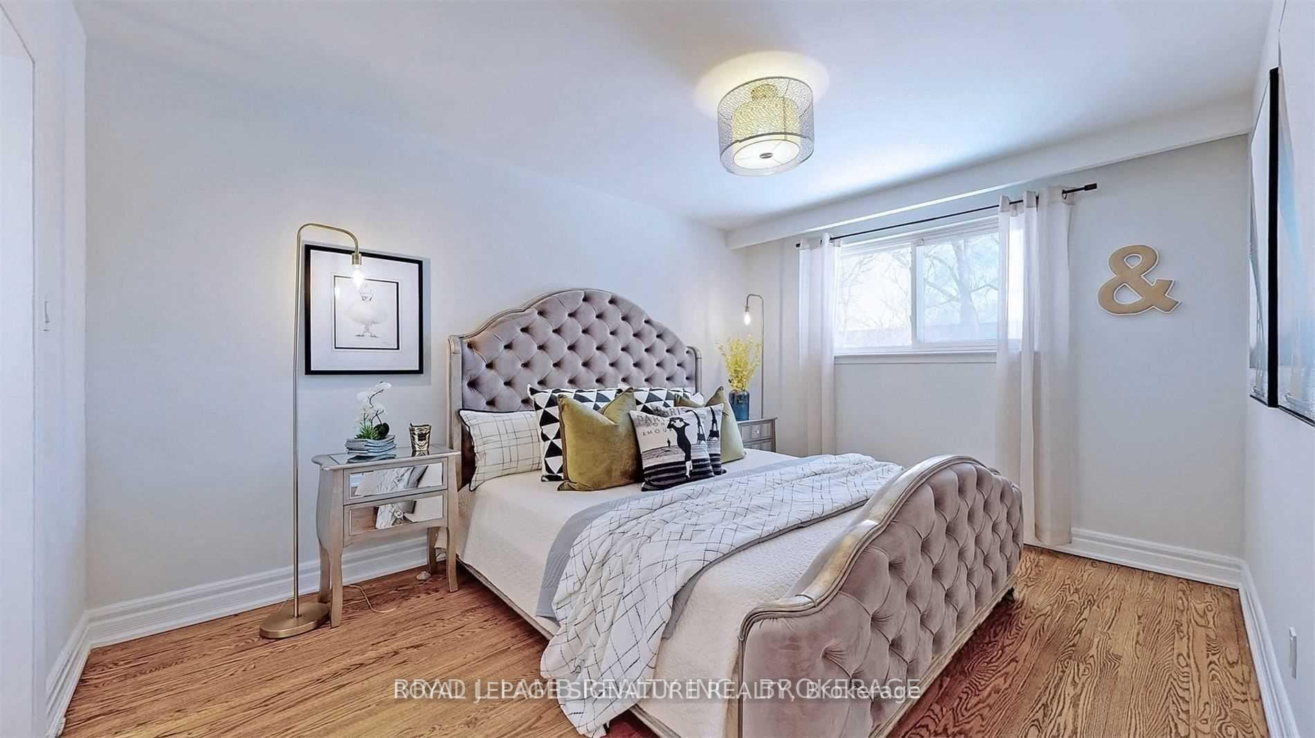 Photo 17 of Unit Upper, 17 Baroness Crescent, North York, Don Valley Village — HOMEH