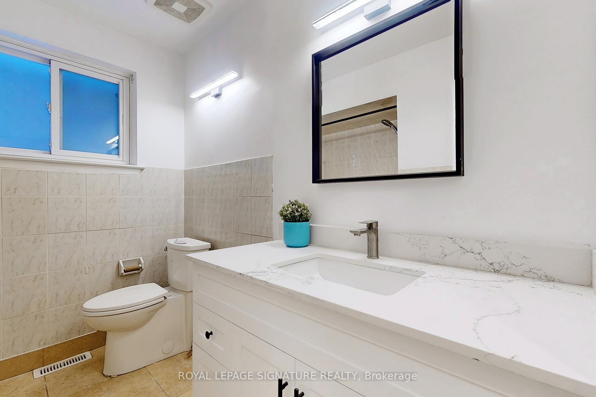 Photo 21 of Unit Upper, 17 Baroness Crescent, North York, Don Valley Village — HOMEH