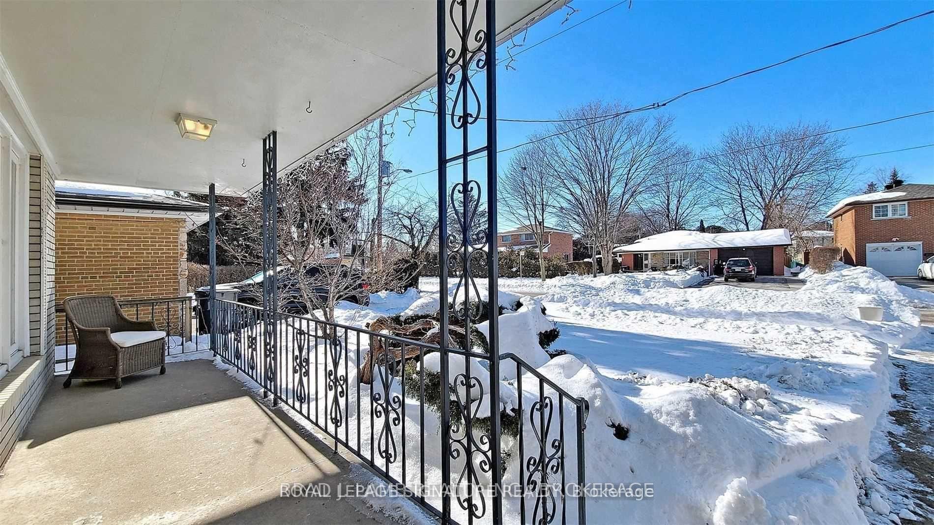 Photo 40 of Unit Upper, 17 Baroness Crescent, North York, Don Valley Village — HOMEH