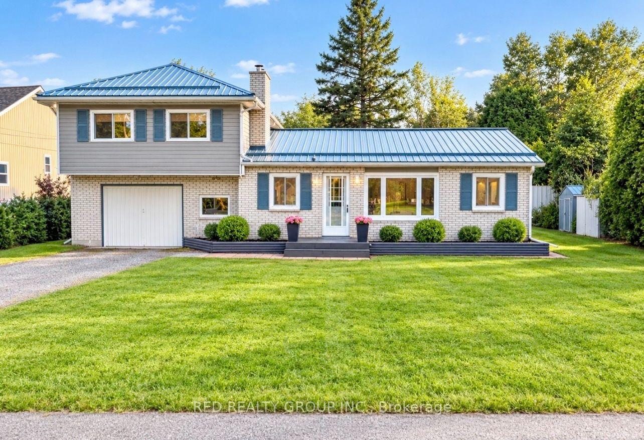 Front of 195 Gardenville Road