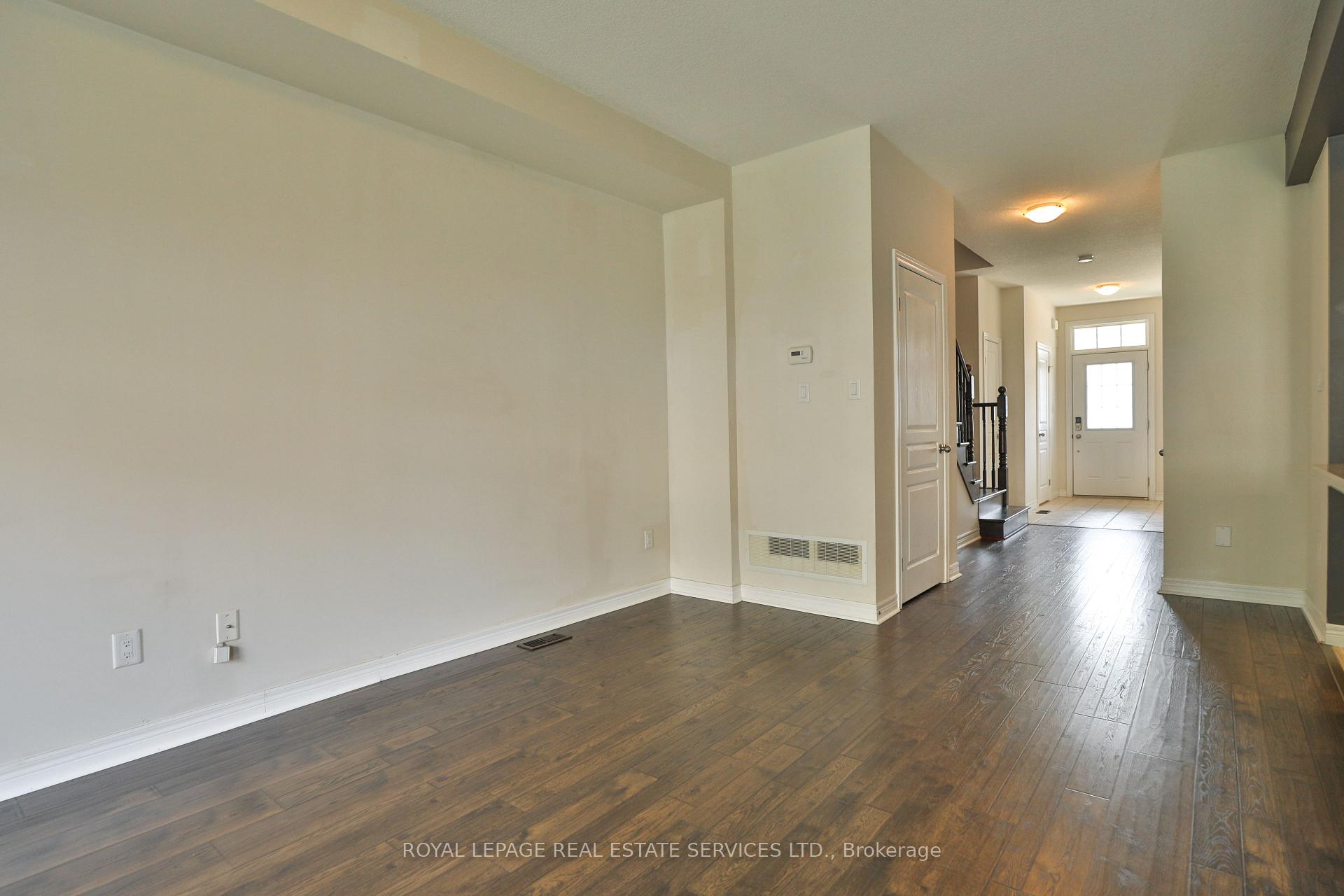 Photo 5 of 123 Painter Terrace, Hamilton, Waterdown — HOMEH