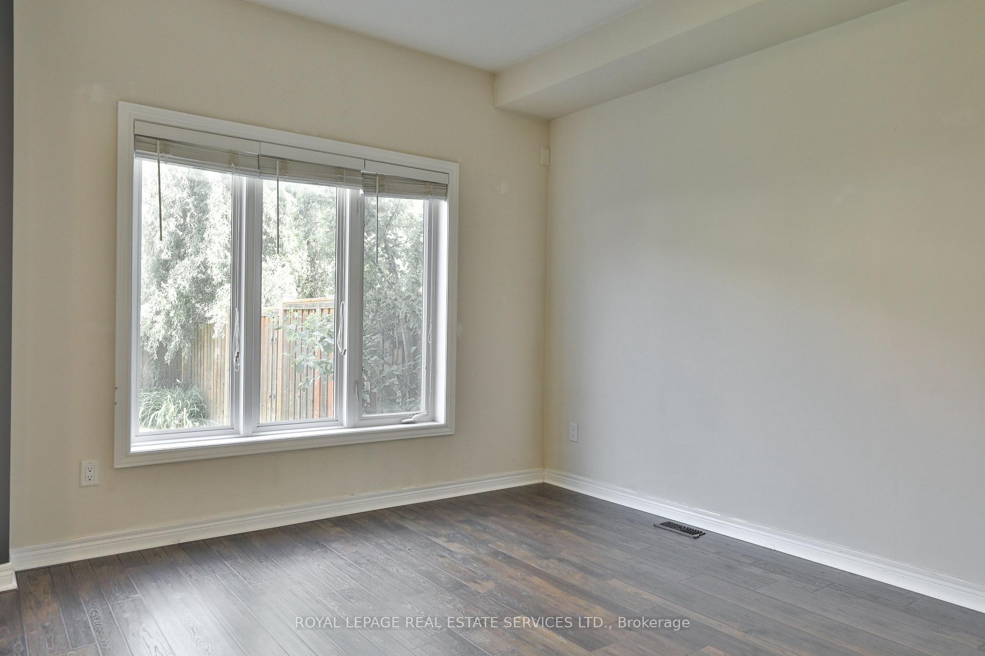 Photo 8 of 123 Painter Terrace, Hamilton, Waterdown — HOMEH