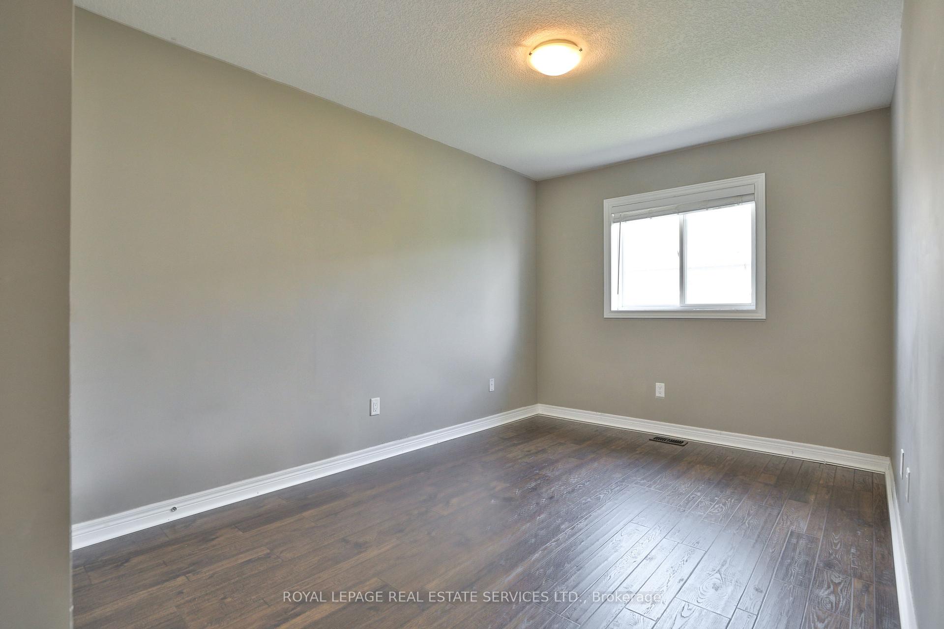 Photo 24 of 123 Painter Terrace, Hamilton, Waterdown — HOMEH