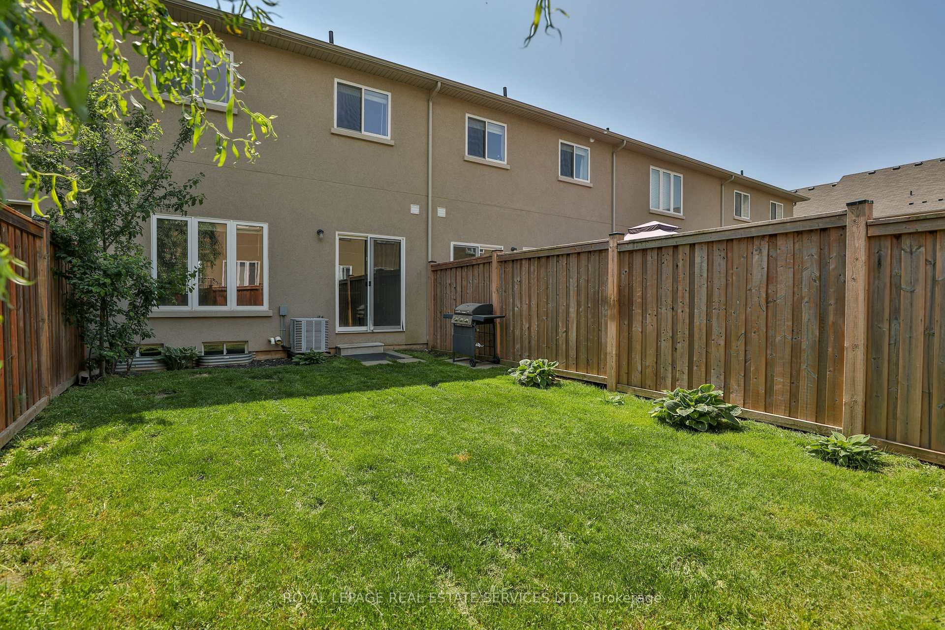 Photo 27 of 123 Painter Terrace, Hamilton, Waterdown — HOMEH