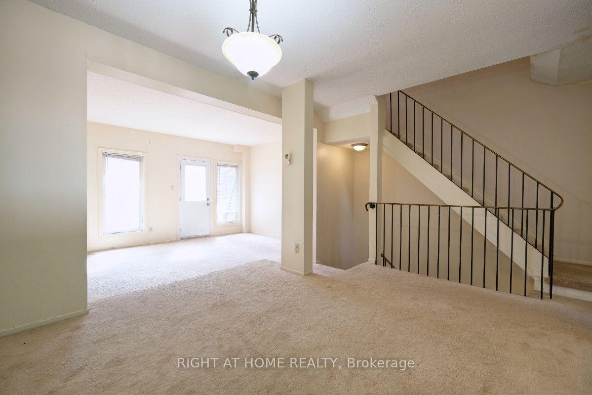 Photo 13 of Unit 33, 23 Lightfoot Place, Ottawa, Kanata - Katimavik — HOMEH