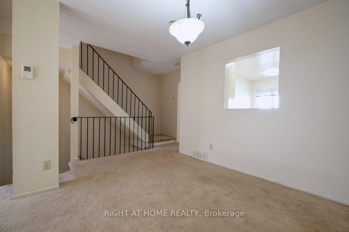 Photo 15 of Unit 33, 23 Lightfoot Place, Ottawa, Kanata - Katimavik — HOMEH