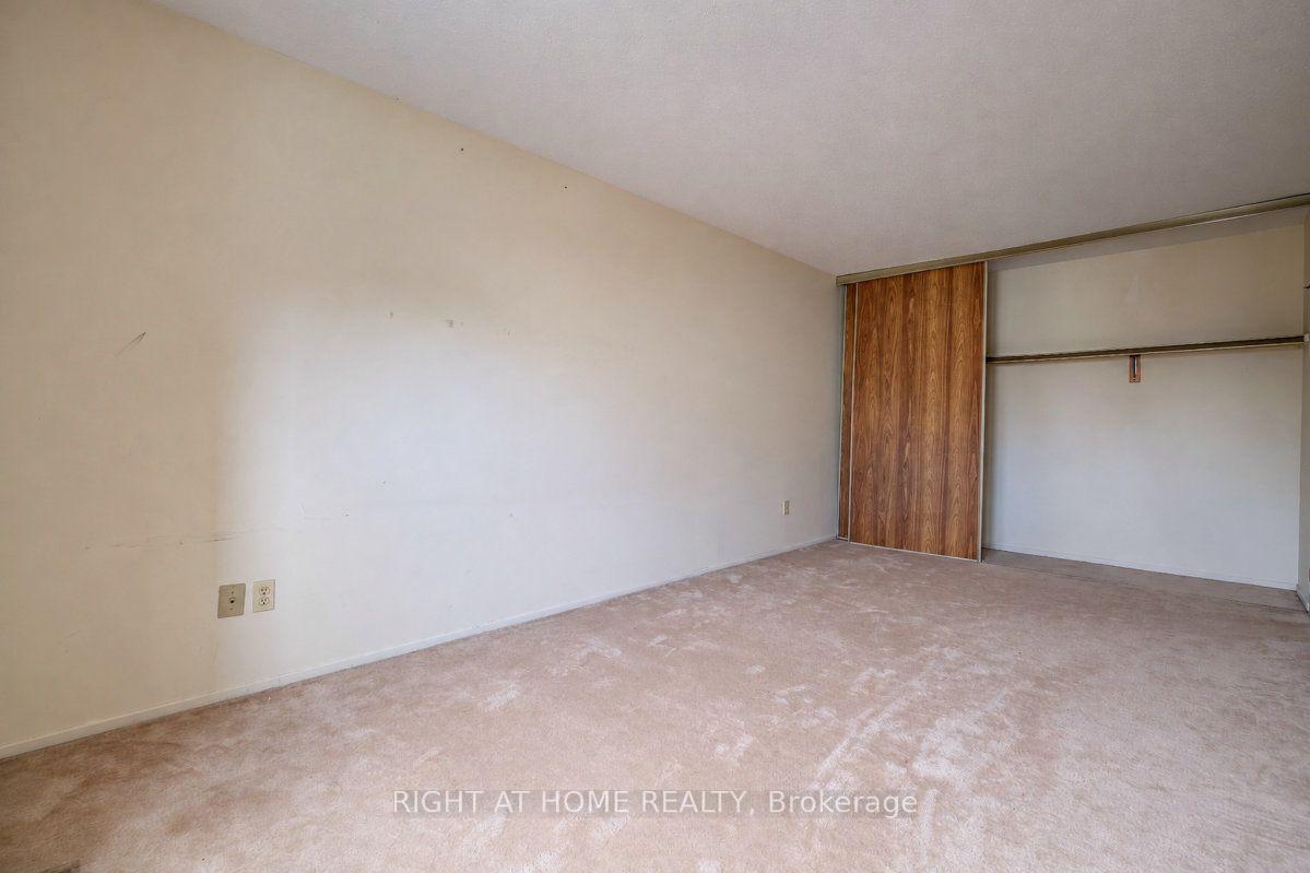 Photo 23 of Unit 33, 23 Lightfoot Place, Ottawa, Kanata - Katimavik — HOMEH