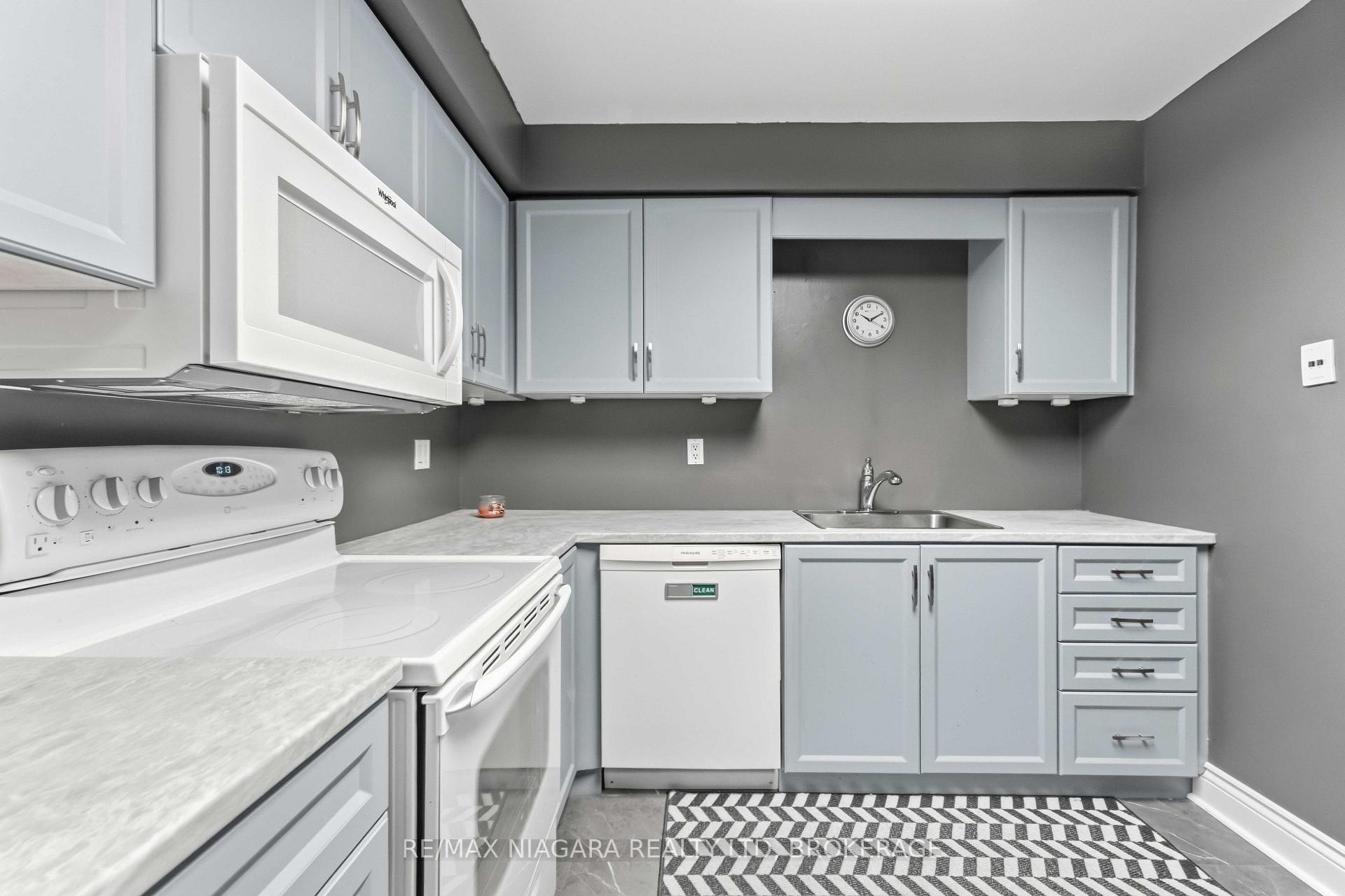 Photo 4 of Unit 101, 78 Roehampton Avenue, St. Catharines, Carlton/Bunting — HOMEH