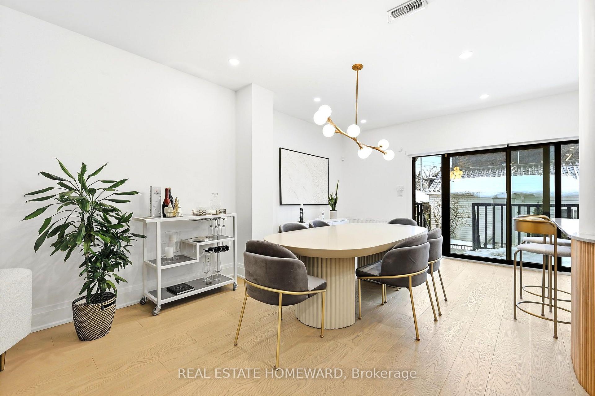 Photo 5 of 234 Pearson Avenue, Toronto, High Park-Swansea — HOMEH