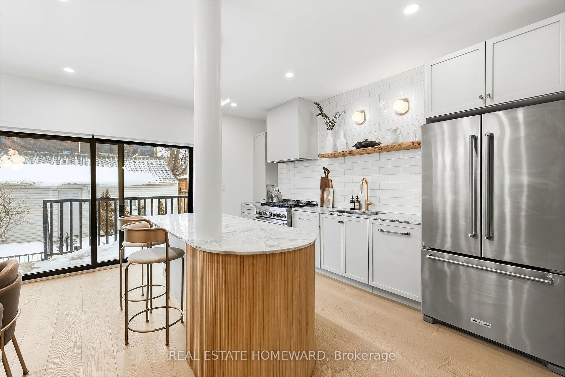 Photo 6 of 234 Pearson Avenue, Toronto, High Park-Swansea — HOMEH