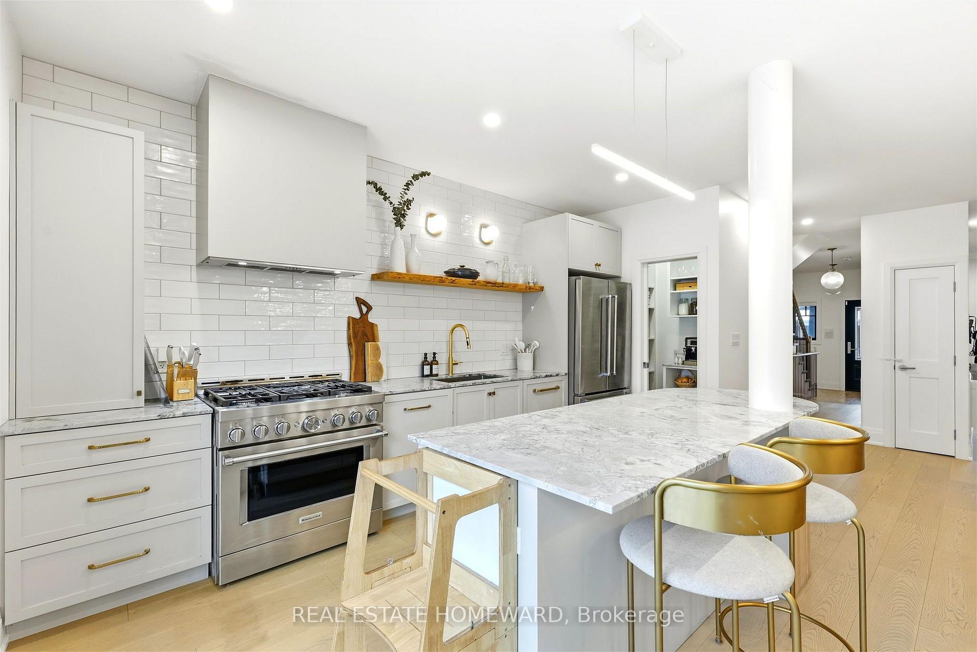 Photo 7 of 234 Pearson Avenue, Toronto, High Park-Swansea — HOMEH