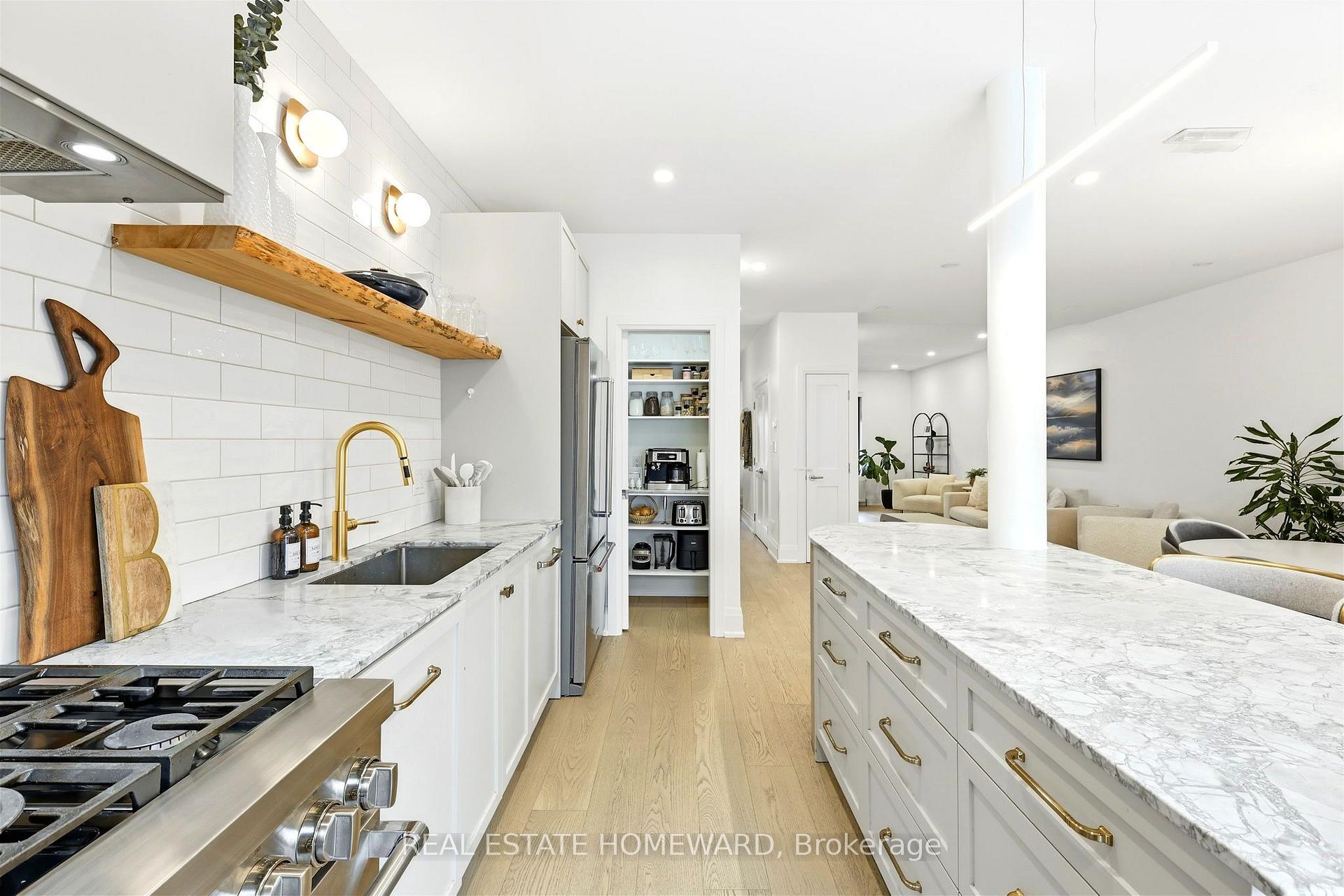 Photo 8 of 234 Pearson Avenue, Toronto, High Park-Swansea — HOMEH