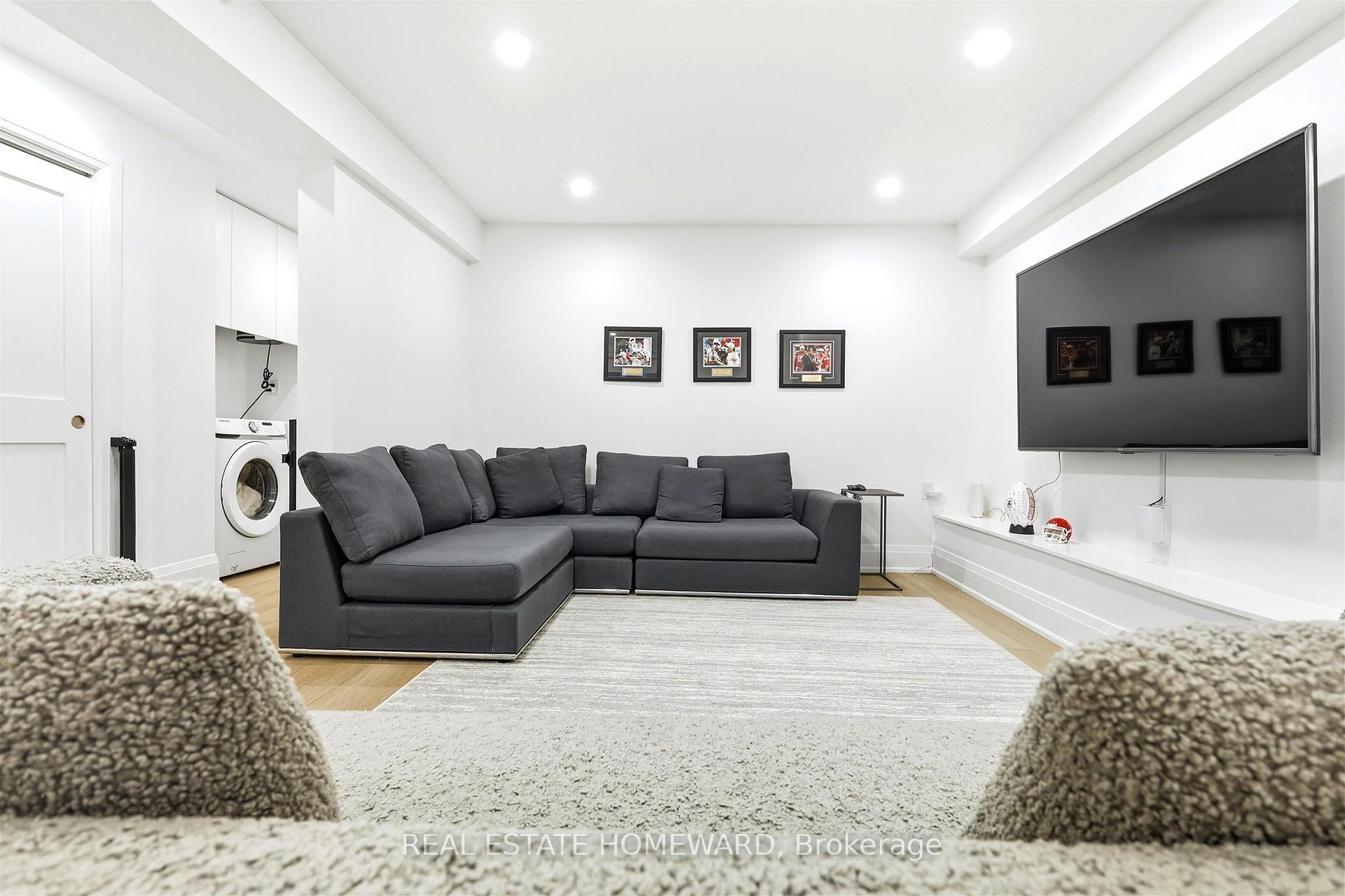 Photo 32 of 234 Pearson Avenue, Toronto, High Park-Swansea — HOMEH