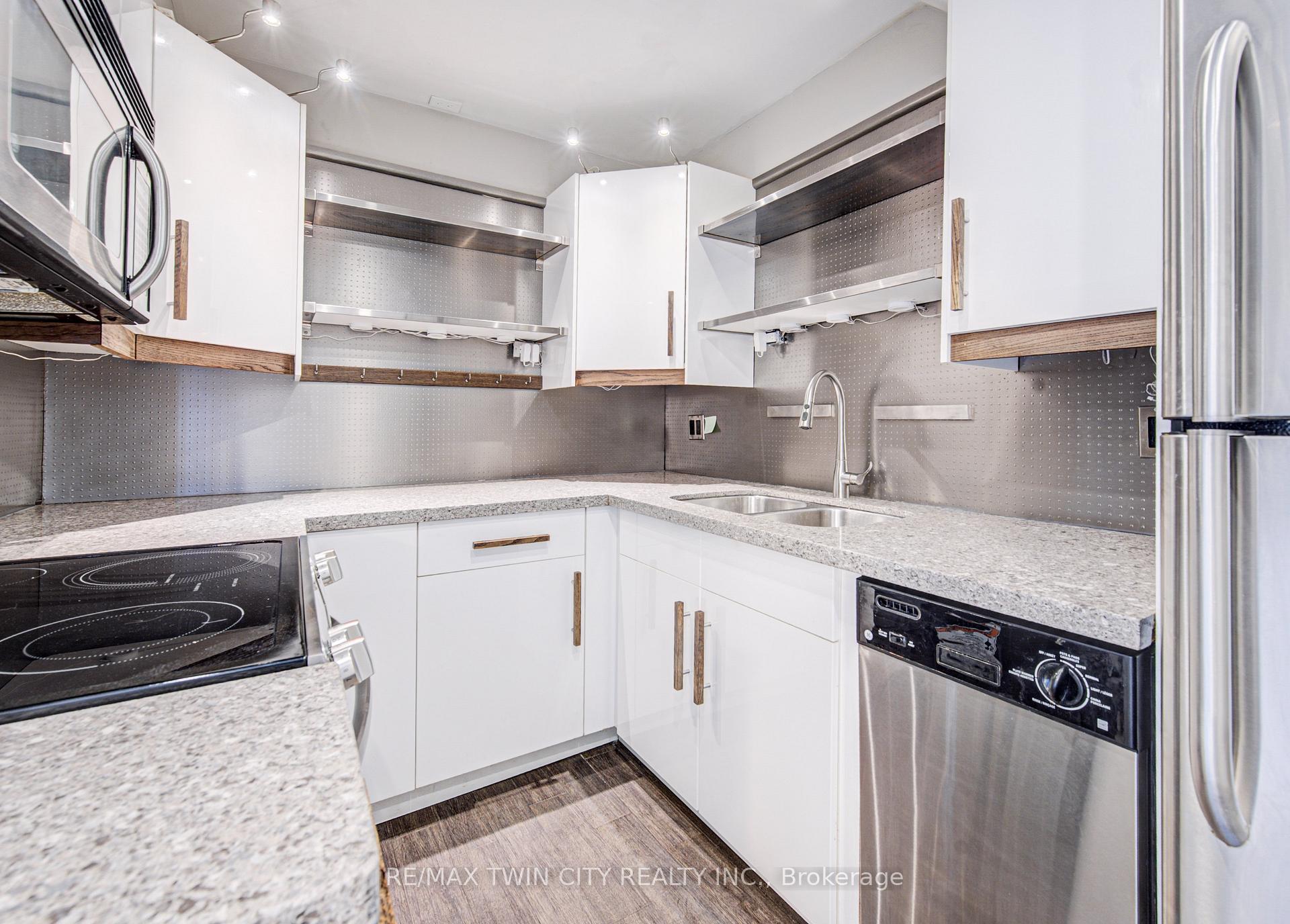 Photo 7 of Unit 410, 50 Main Street, Hamilton, Dundas — HOMEH