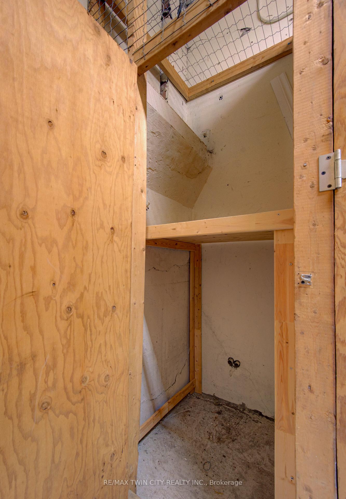 Photo 36 of Unit 410, 50 Main Street, Hamilton, Dundas — HOMEH