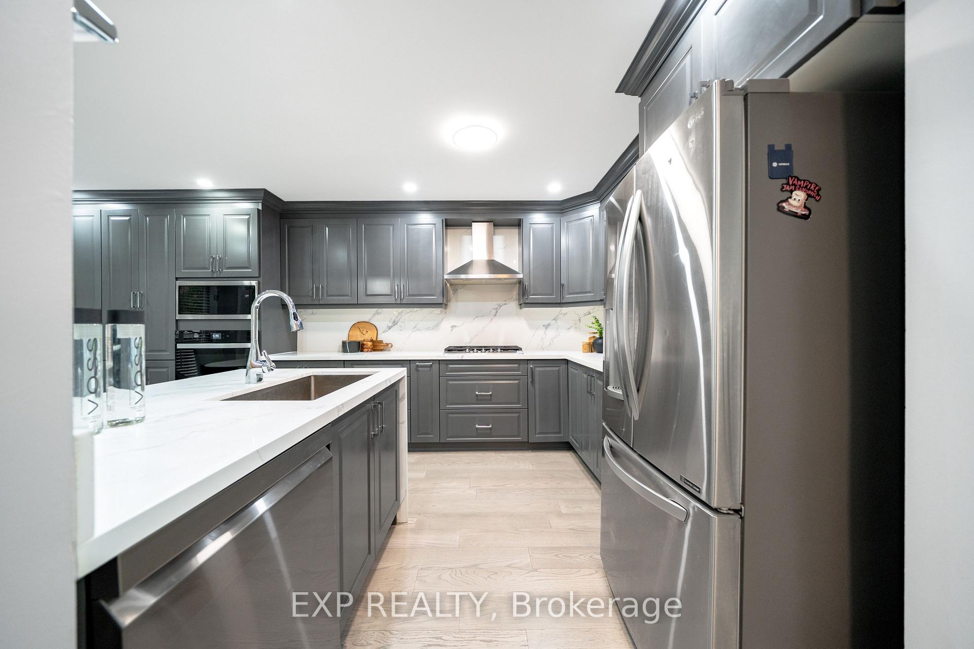 Photo 12 of 2276 Fairmount Drive, Oakville, Westmount — HOMEH