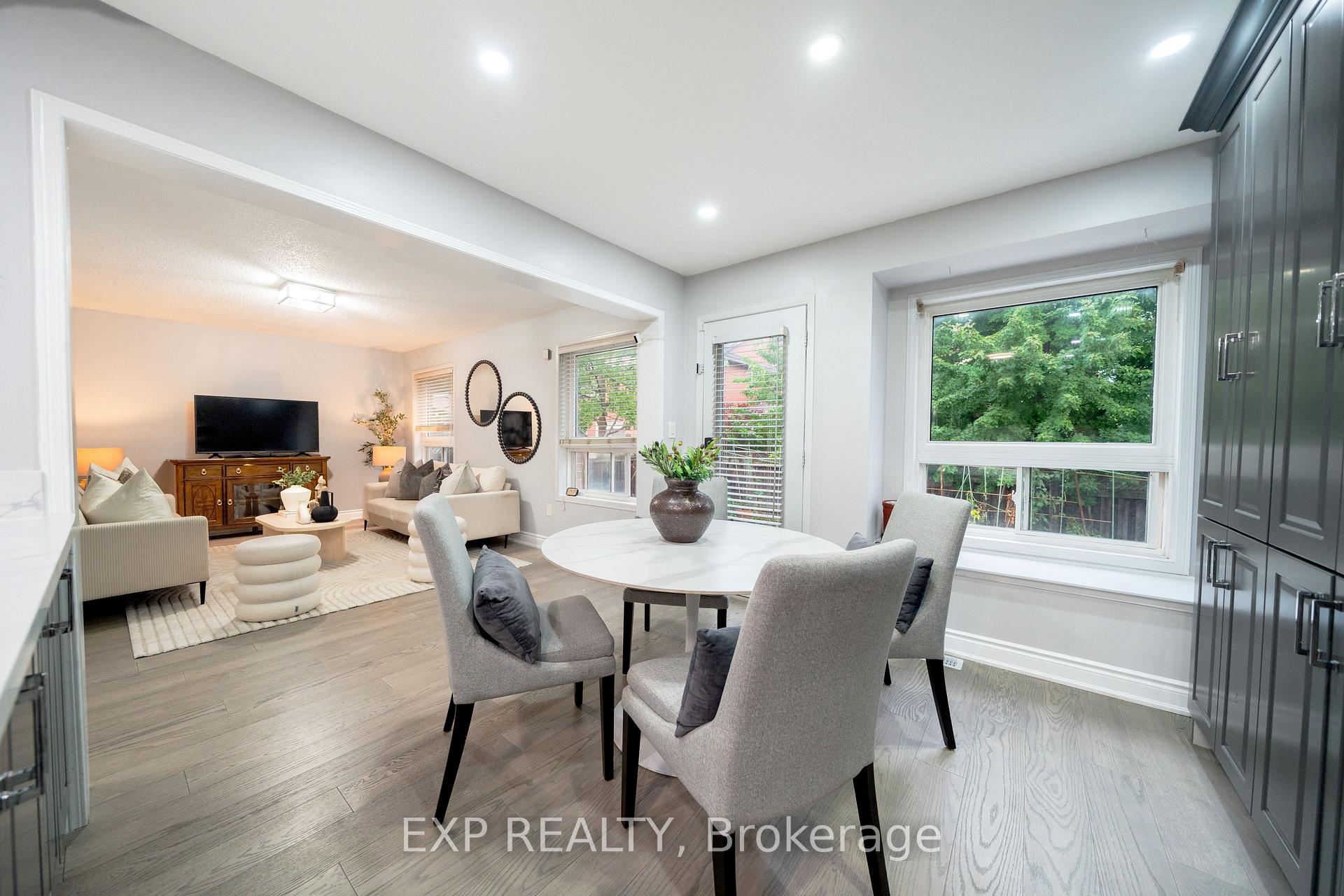 Photo 16 of 2276 Fairmount Drive, Oakville, Westmount — HOMEH