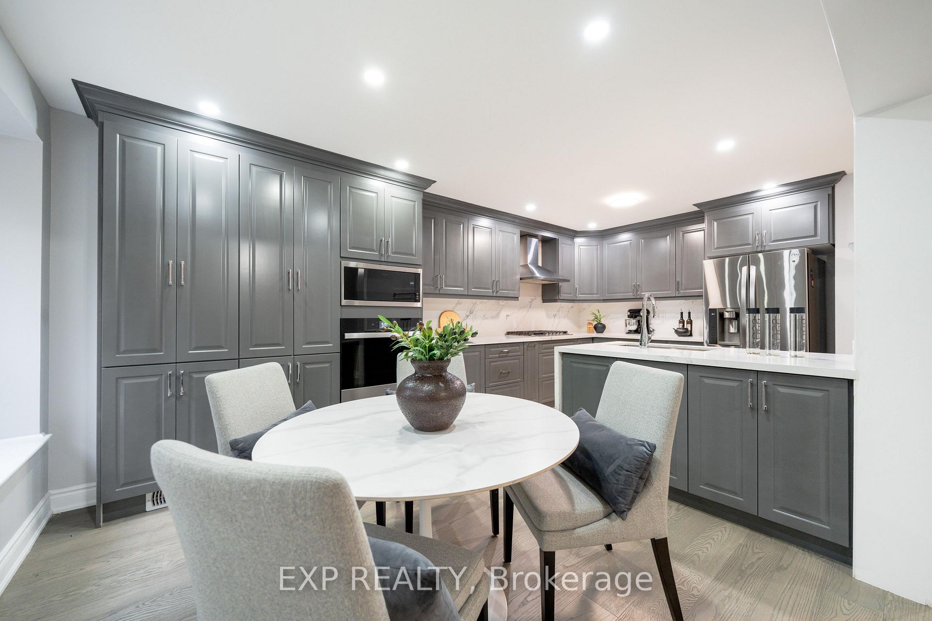 Photo 18 of 2276 Fairmount Drive, Oakville, Westmount — HOMEH