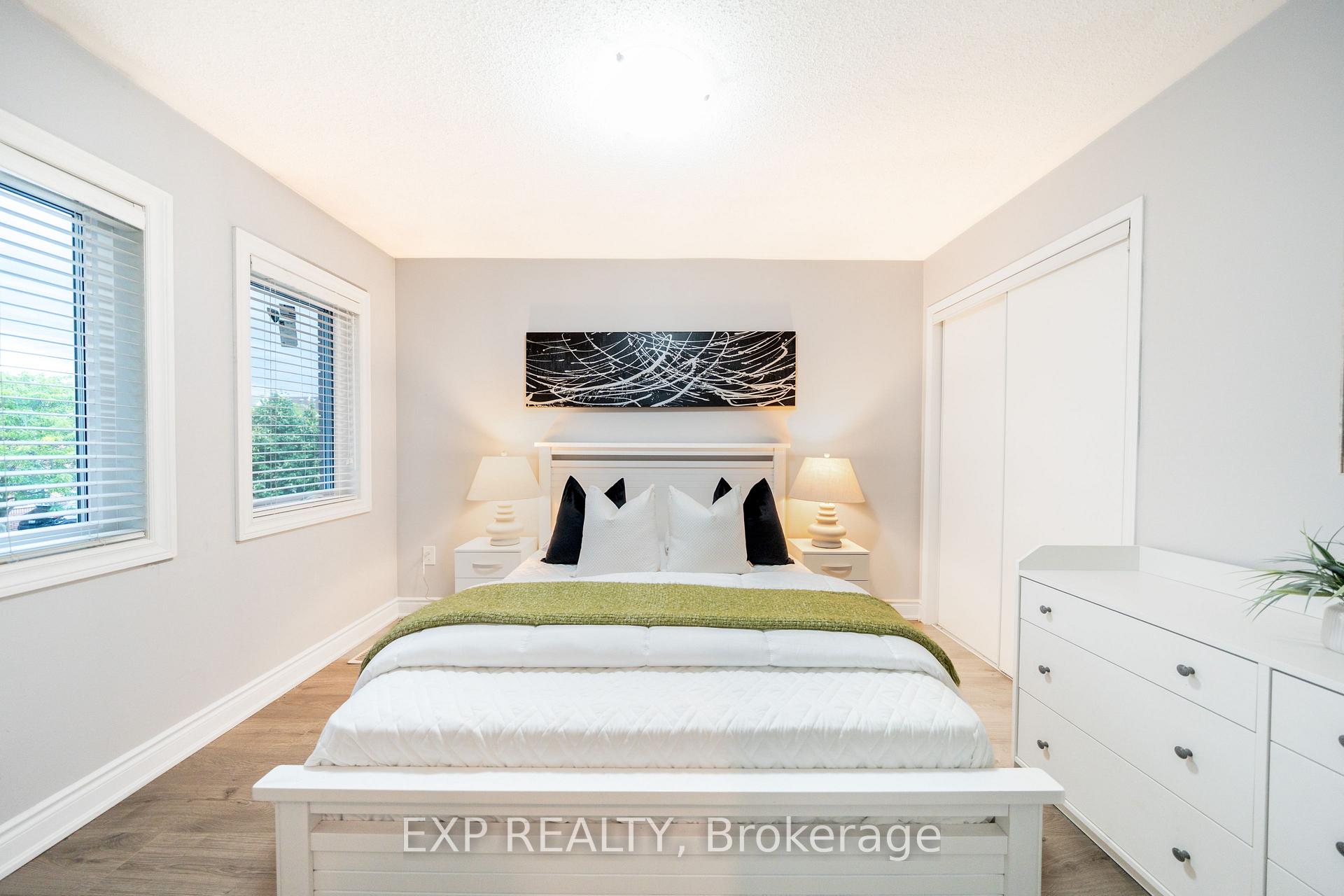 Photo 29 of 2276 Fairmount Drive, Oakville, Westmount — HOMEH