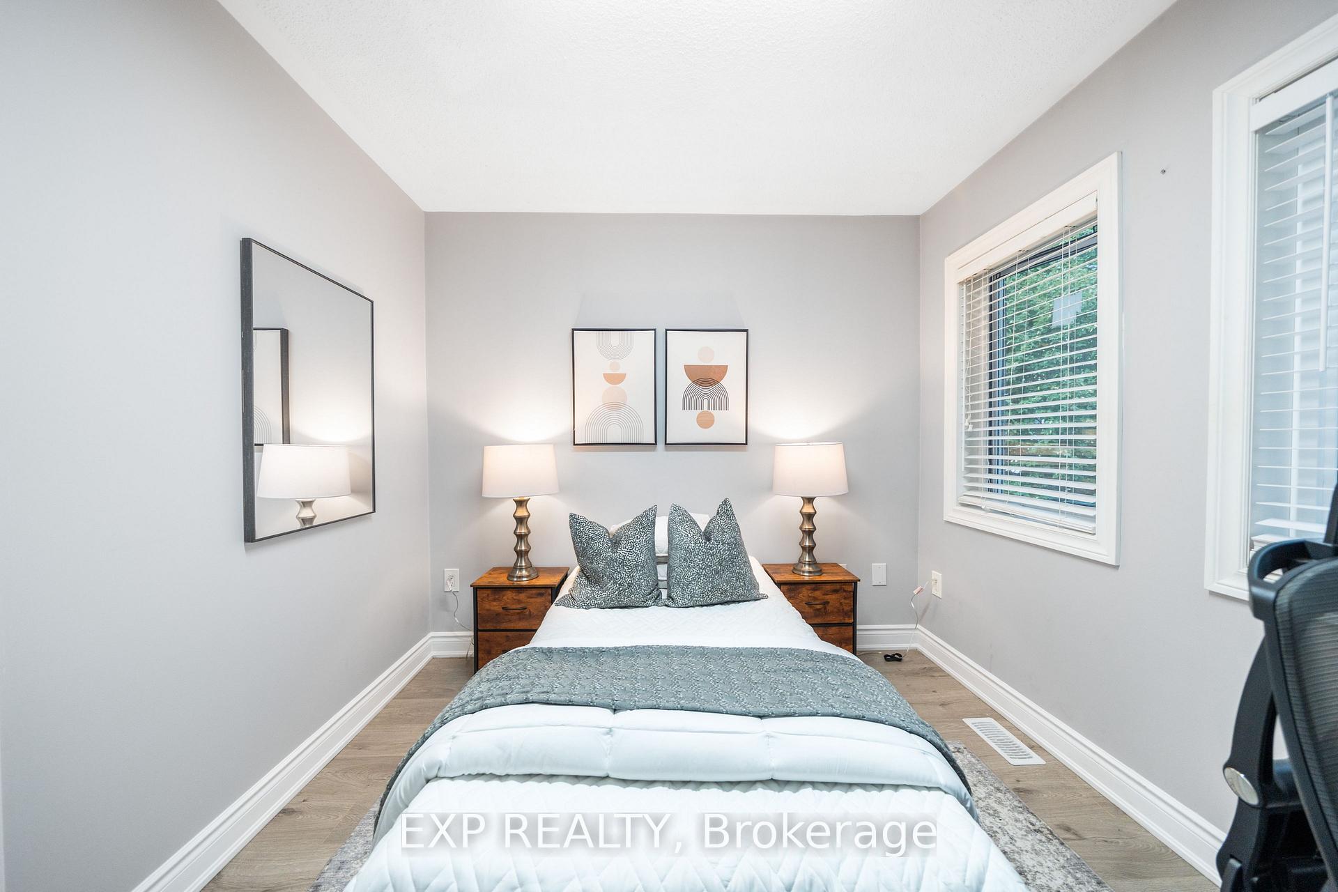Photo 31 of 2276 Fairmount Drive, Oakville, Westmount — HOMEH