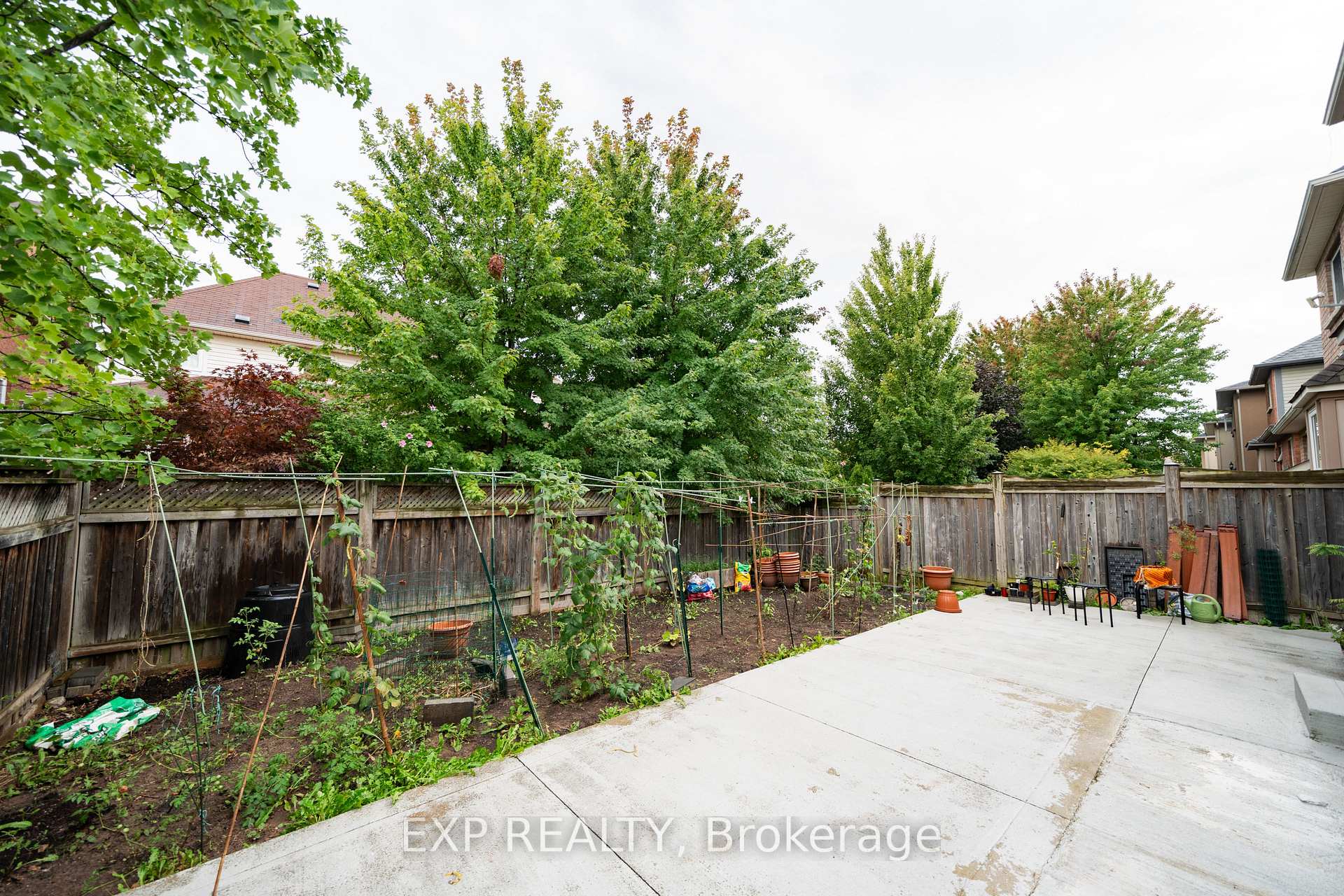 Photo 39 of 2276 Fairmount Drive, Oakville, Westmount — HOMEH
