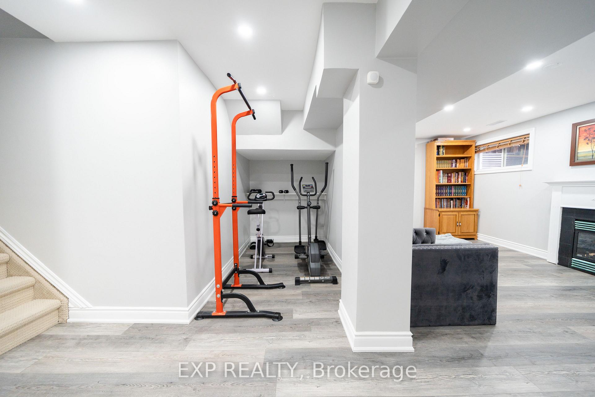 Photo 41 of 2276 Fairmount Drive, Oakville, Westmount — HOMEH