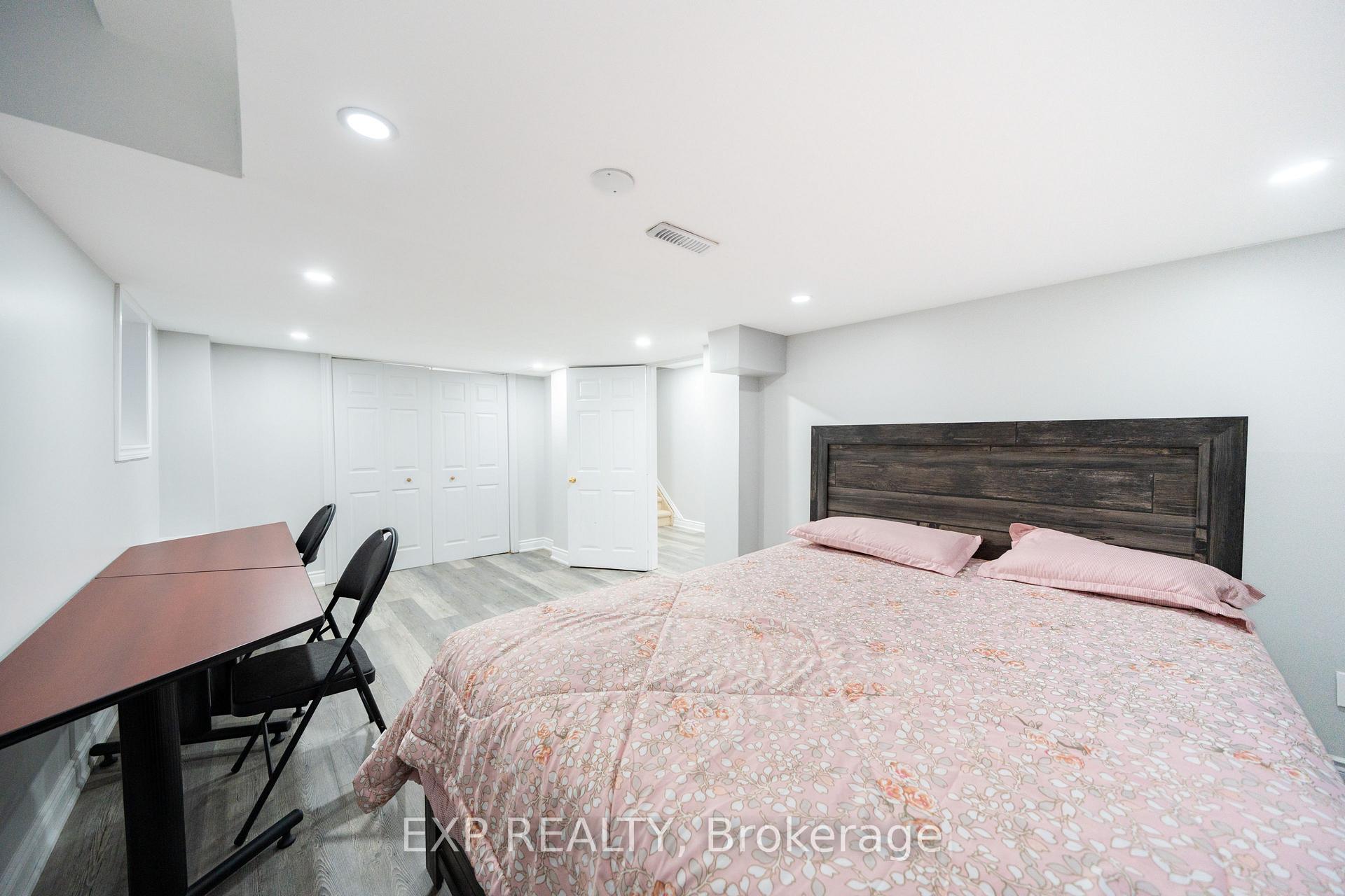 Photo 45 of 2276 Fairmount Drive, Oakville, Westmount — HOMEH