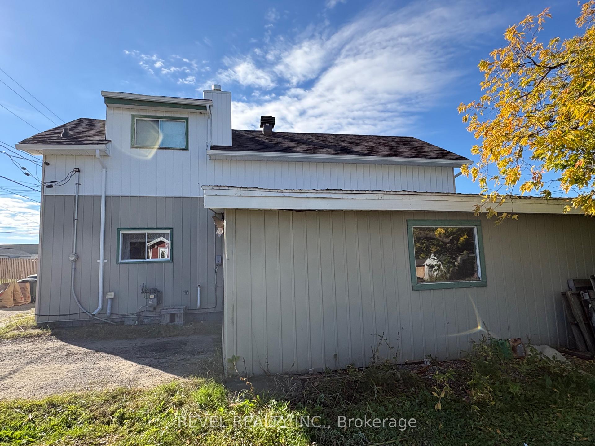 Photo 24 of 207 Co-op Lane, Cochrane — HOMEH