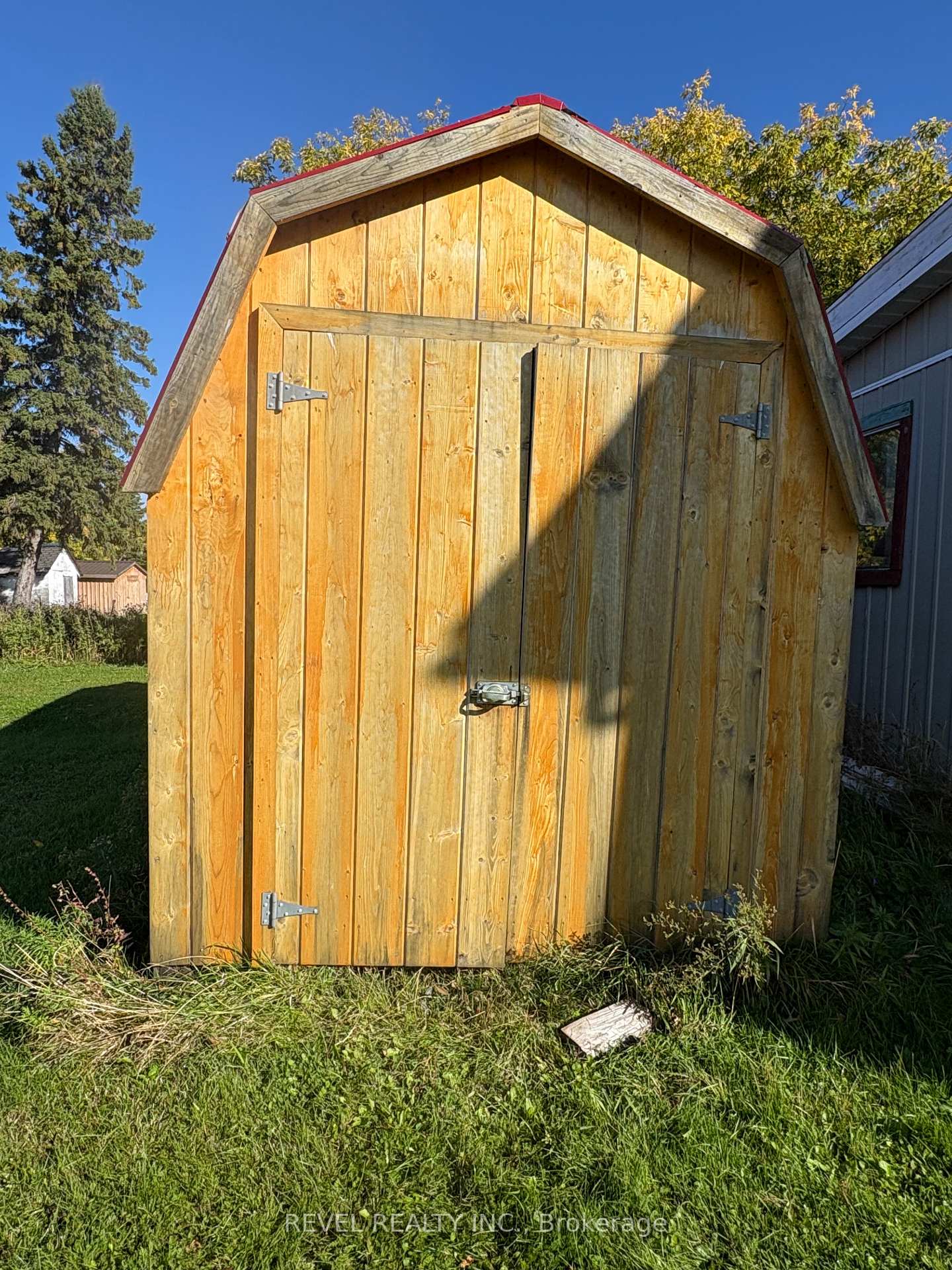 Photo 26 of 207 Co-op Lane, Cochrane — HOMEH