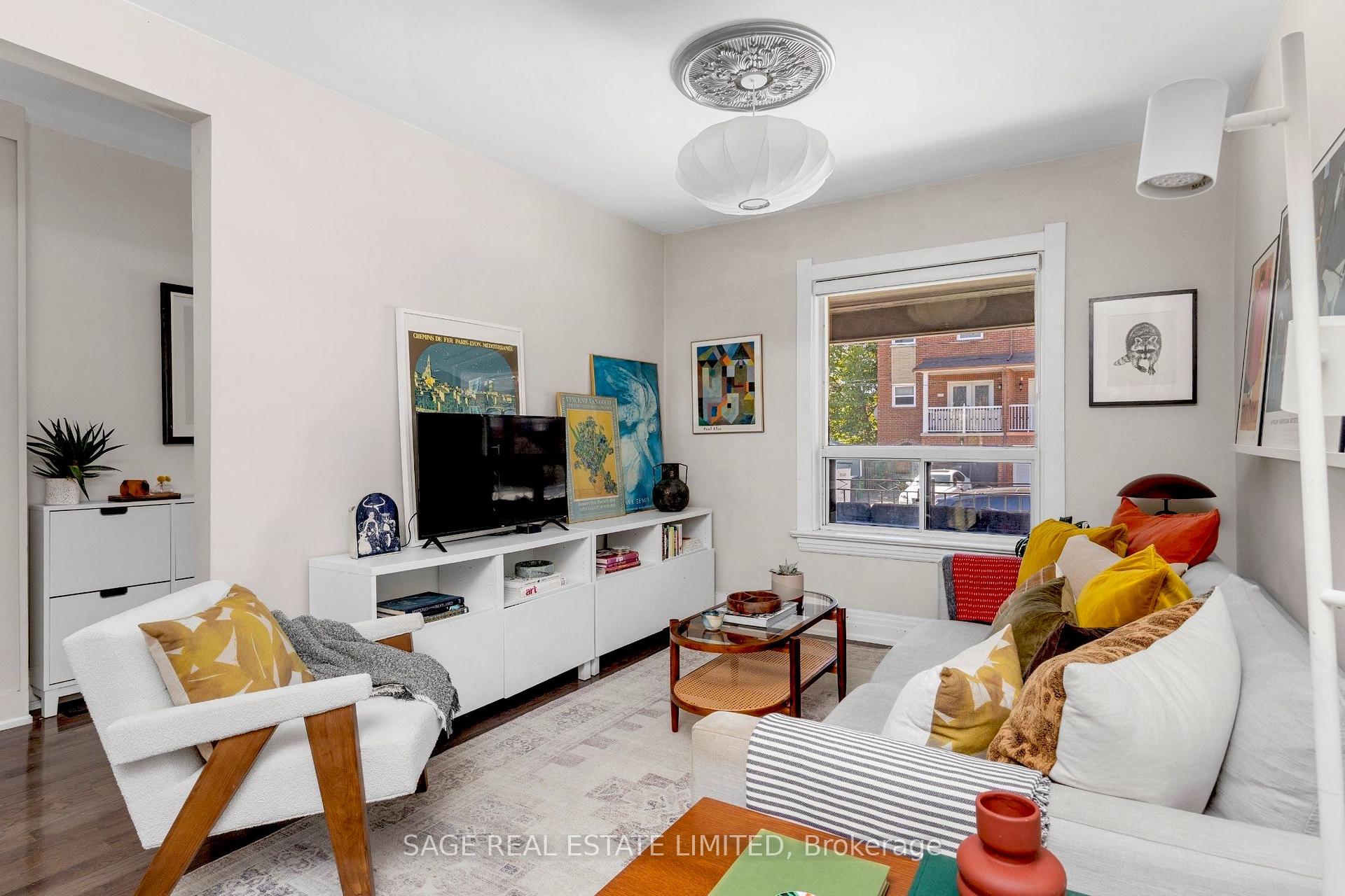 Photo 4 of 113 Lightbourn Avenue, Toronto, Dovercourt-Wallace Emerson-Junction — HOMEH