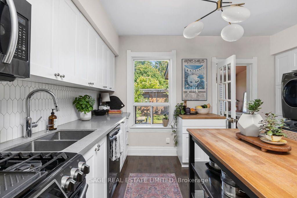 Photo 8 of 113 Lightbourn Avenue, Toronto, Dovercourt-Wallace Emerson-Junction — HOMEH