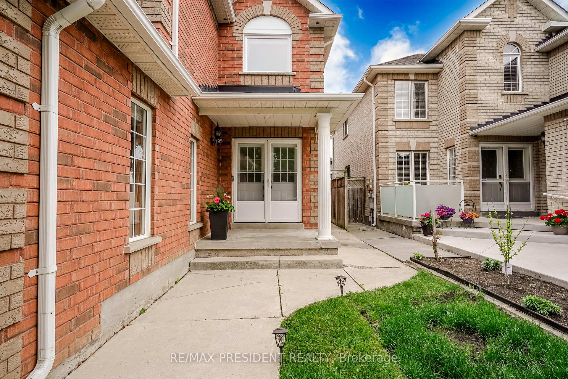 Photo 5 of 13 Tarquini Crescent, Caledon, Bolton West — HOMEH