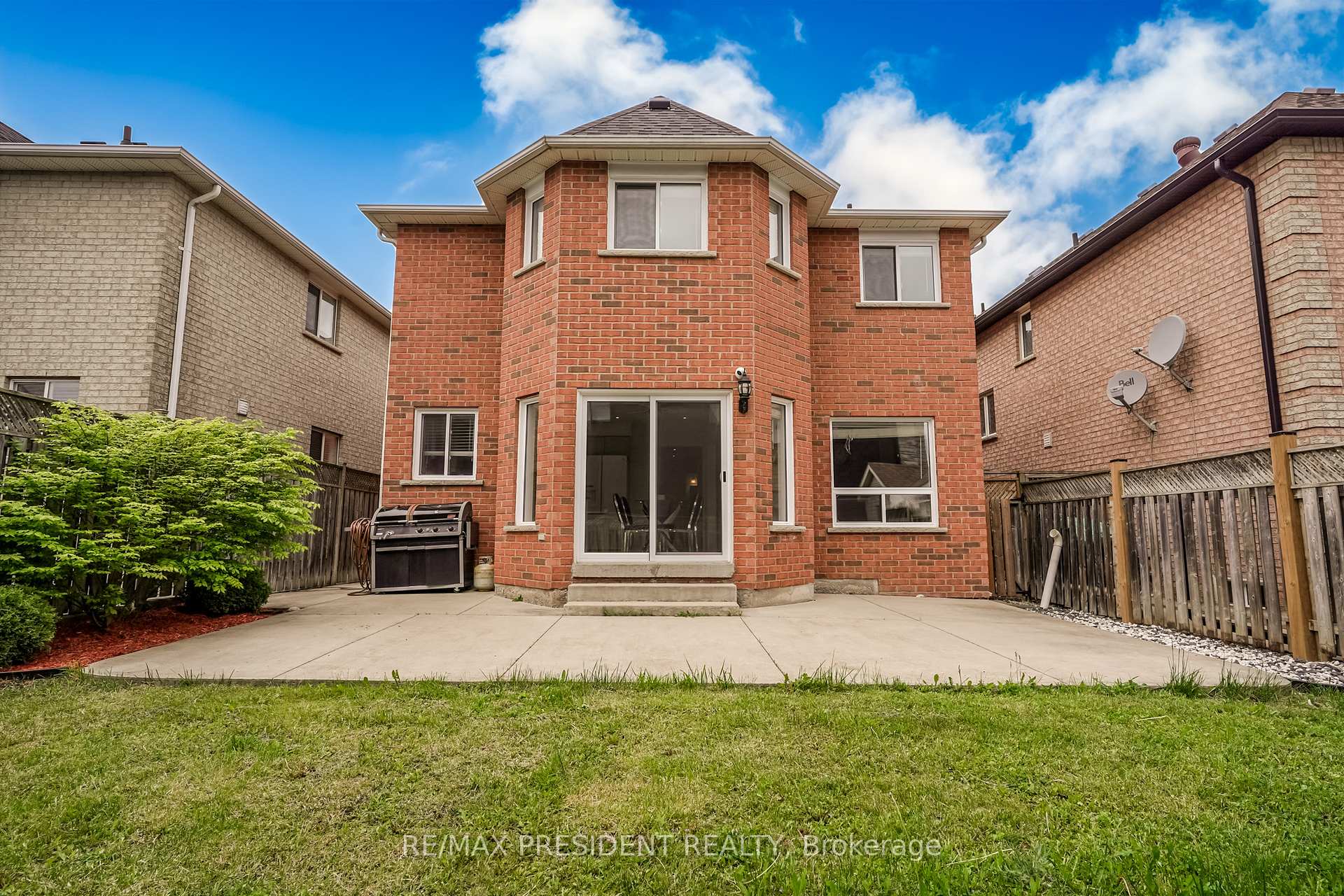 Photo 9 of 13 Tarquini Crescent, Caledon, Bolton West — HOMEH