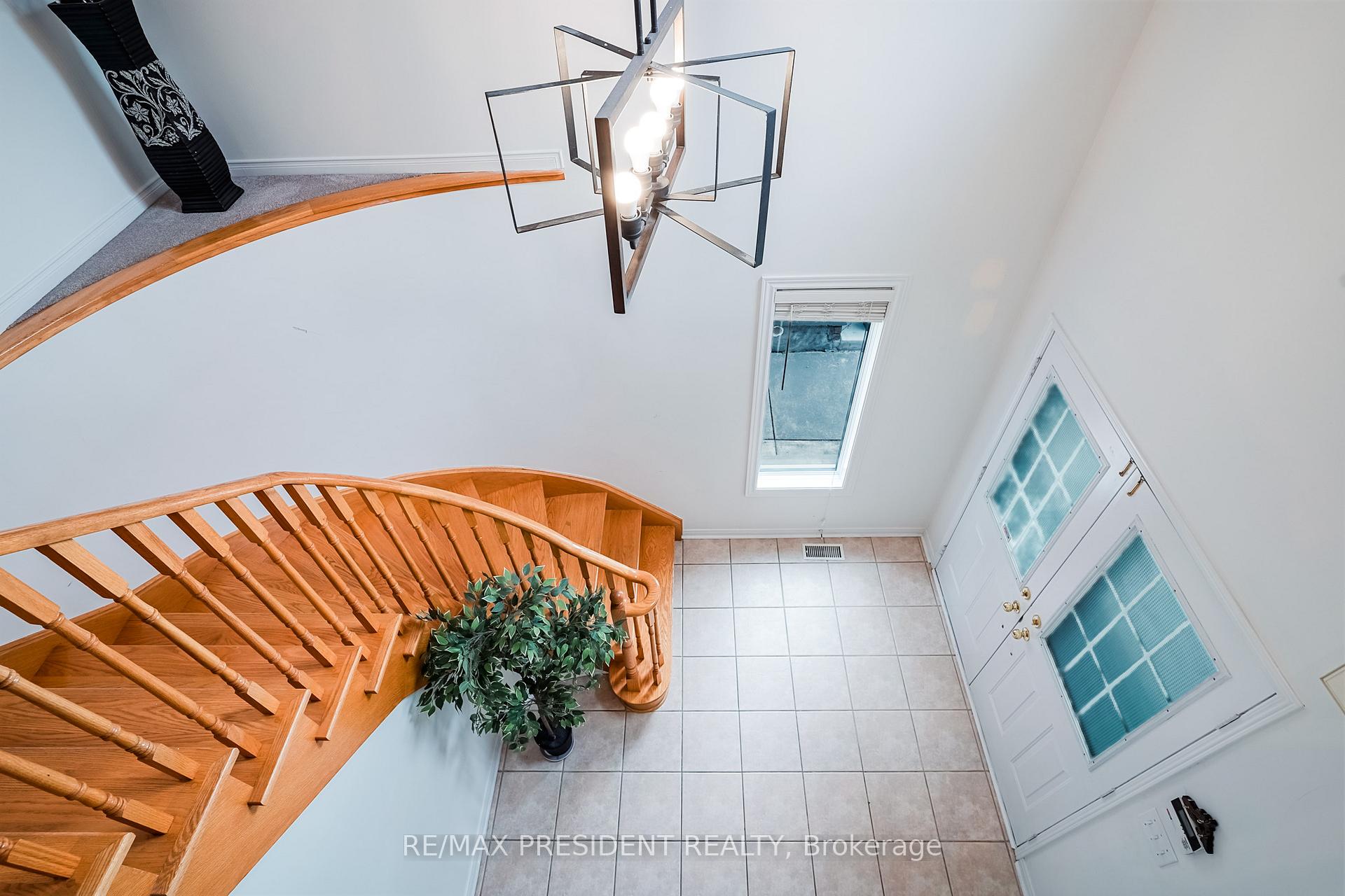 Photo 40 of 13 Tarquini Crescent, Caledon, Bolton West — HOMEH