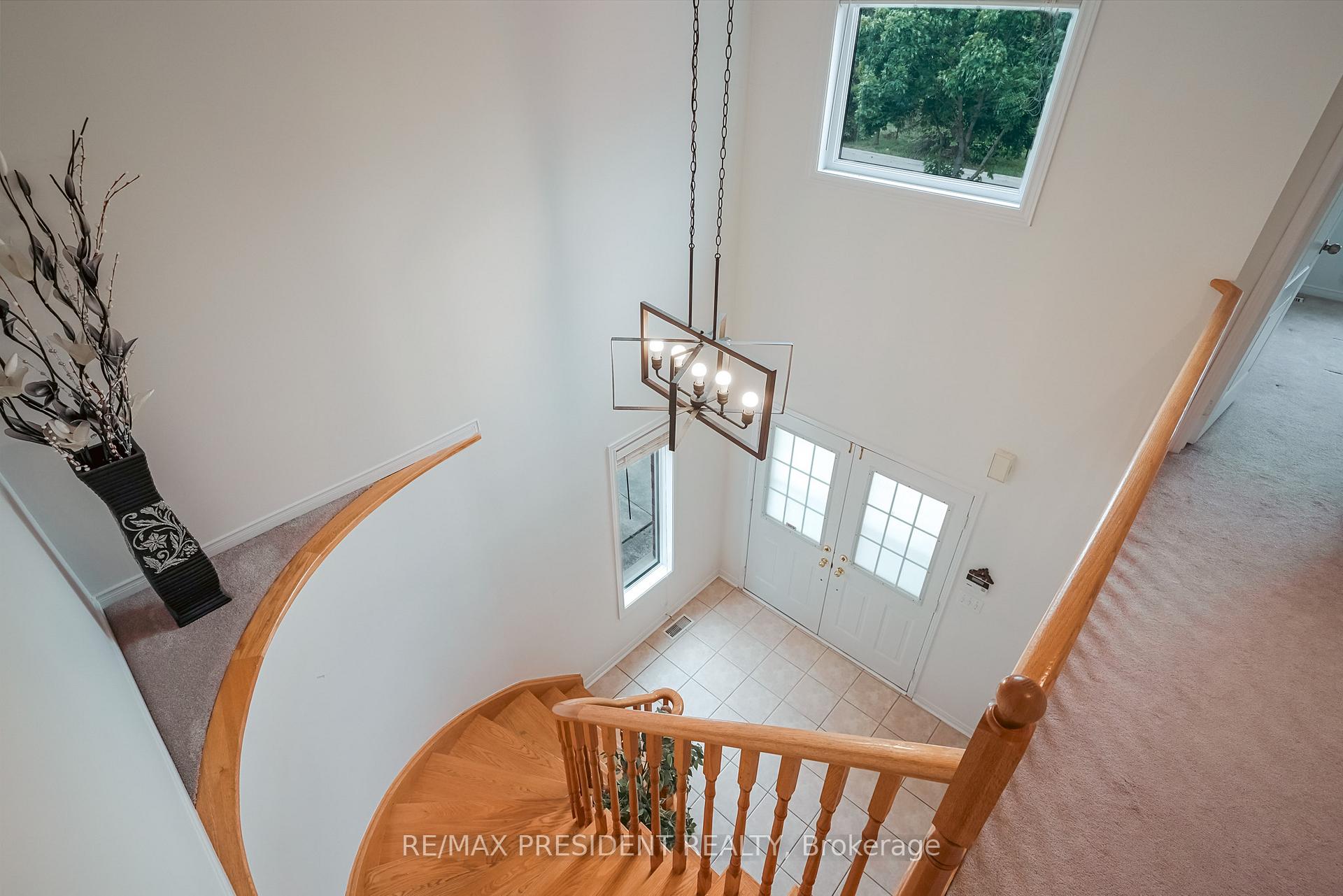 Photo 41 of 13 Tarquini Crescent, Caledon, Bolton West — HOMEH