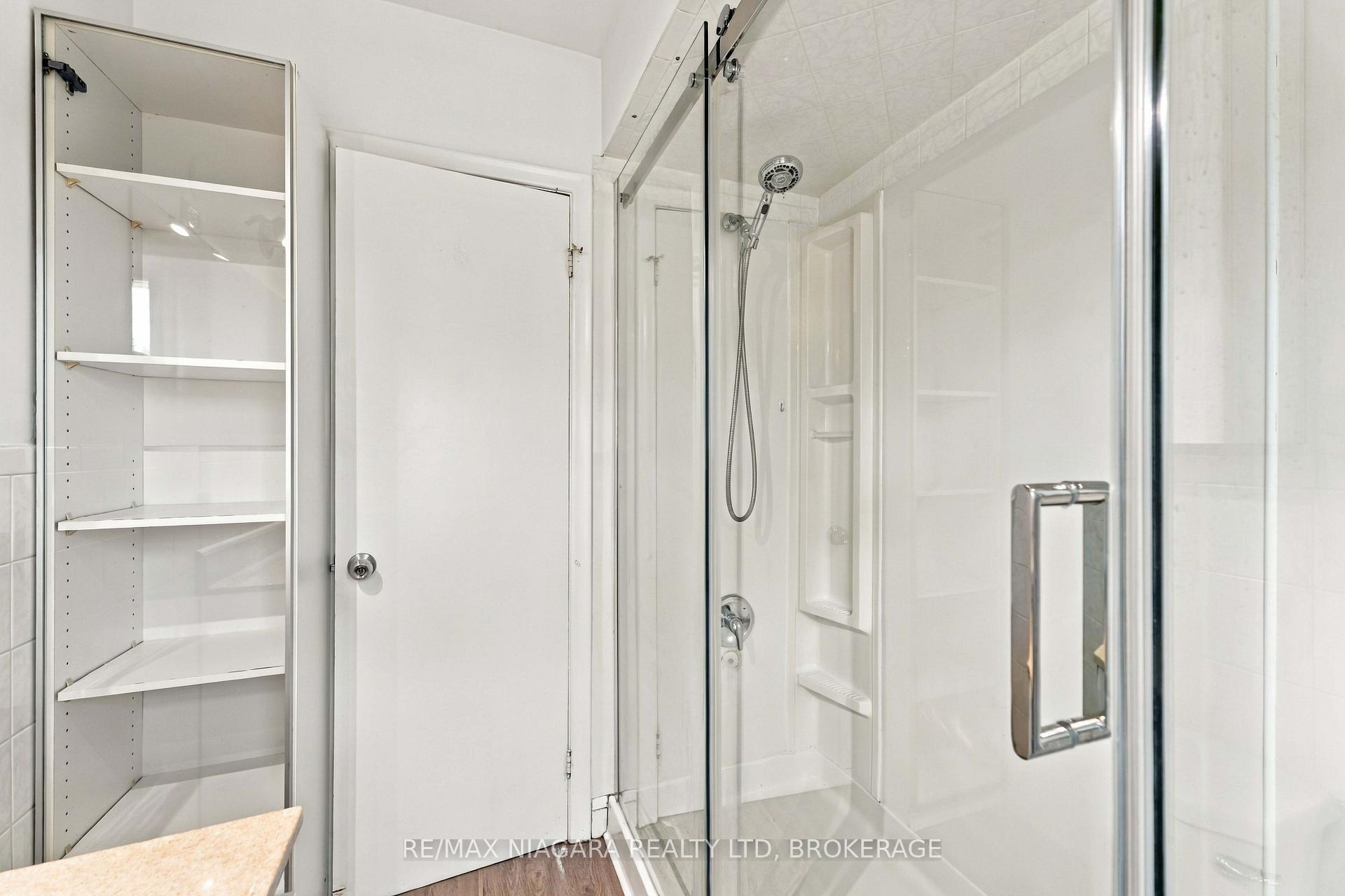 Photo 14 of 29 Glengarry Road, St. Catharines, Oakdale — HOMEH
