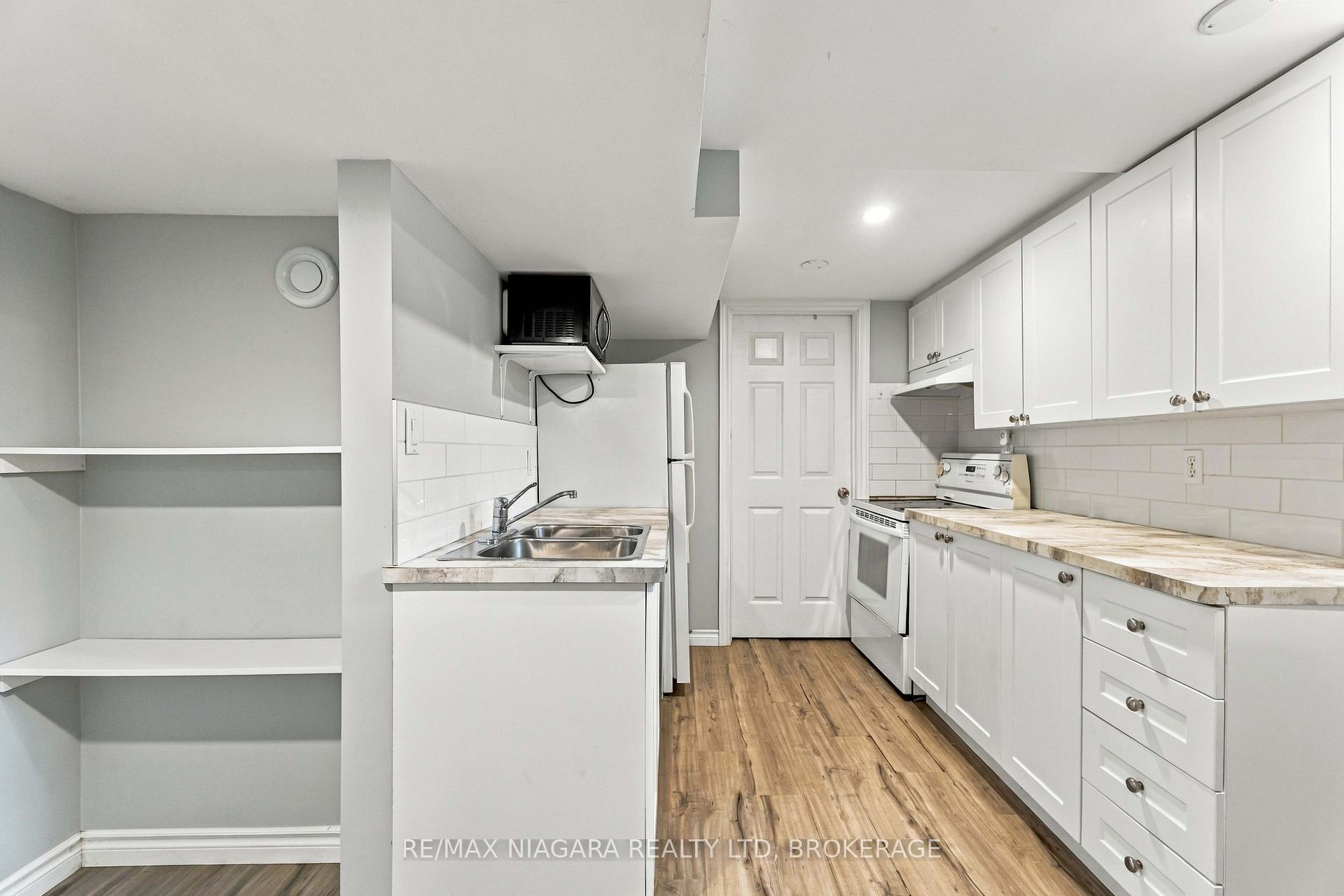 Photo 20 of 29 Glengarry Road, St. Catharines, Oakdale — HOMEH