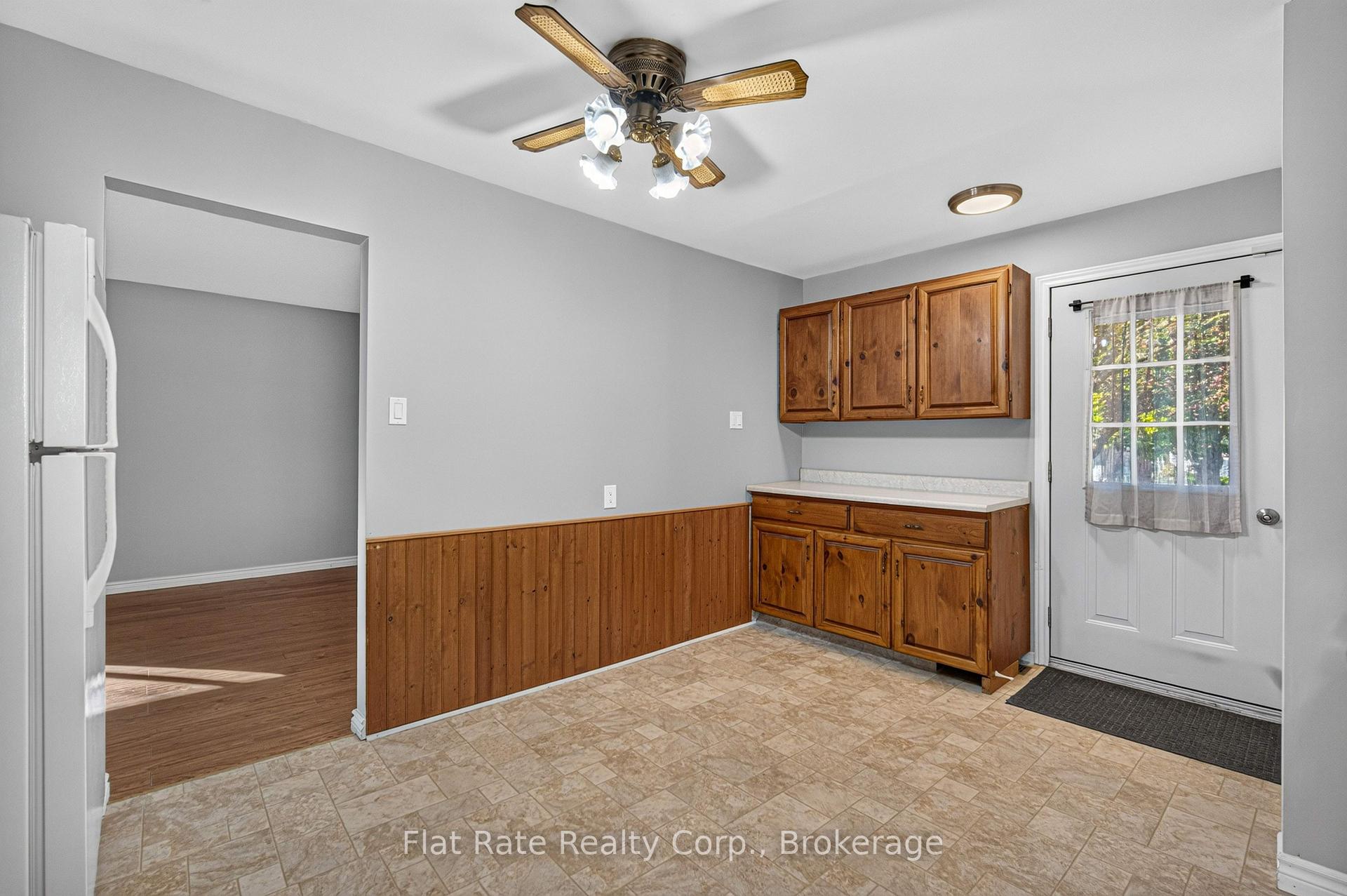 Photo 5 of 634 Christopher Road, Peterborough, Ashburnham Ward 4 — HOMEH