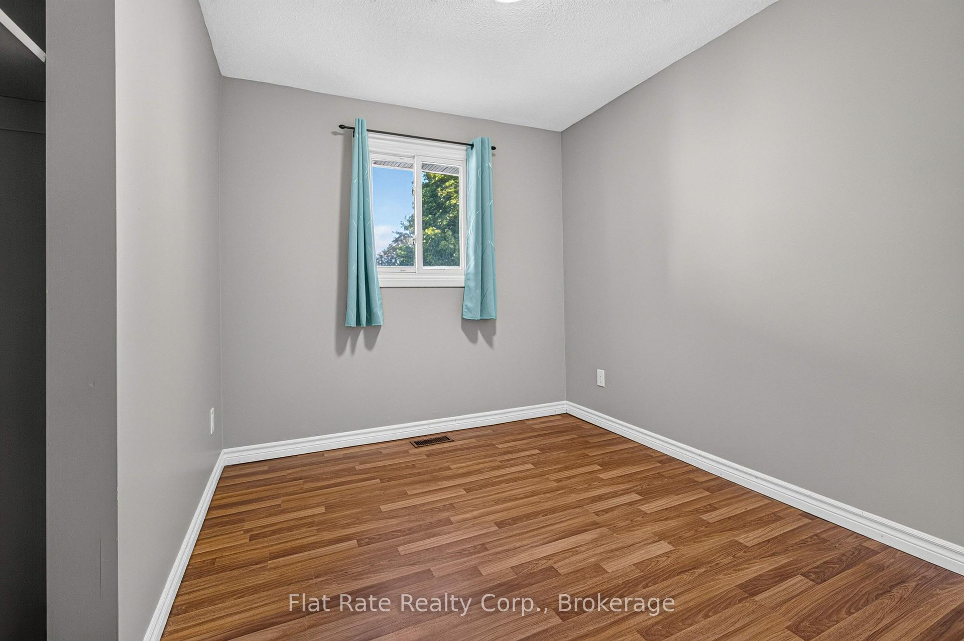 Photo 9 of 634 Christopher Road, Peterborough, Ashburnham Ward 4 — HOMEH
