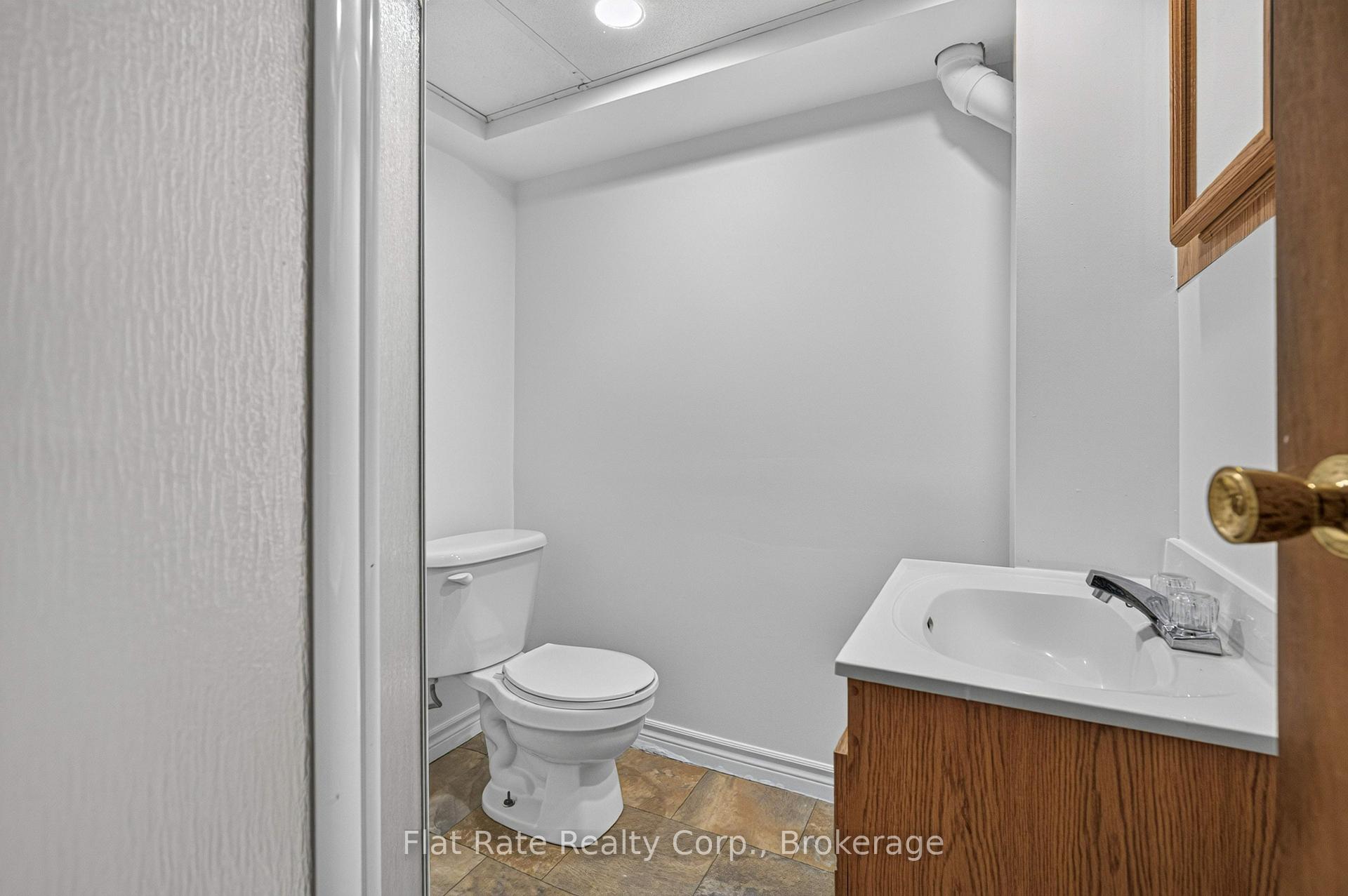Photo 16 of 634 Christopher Road, Peterborough, Ashburnham Ward 4 — HOMEH