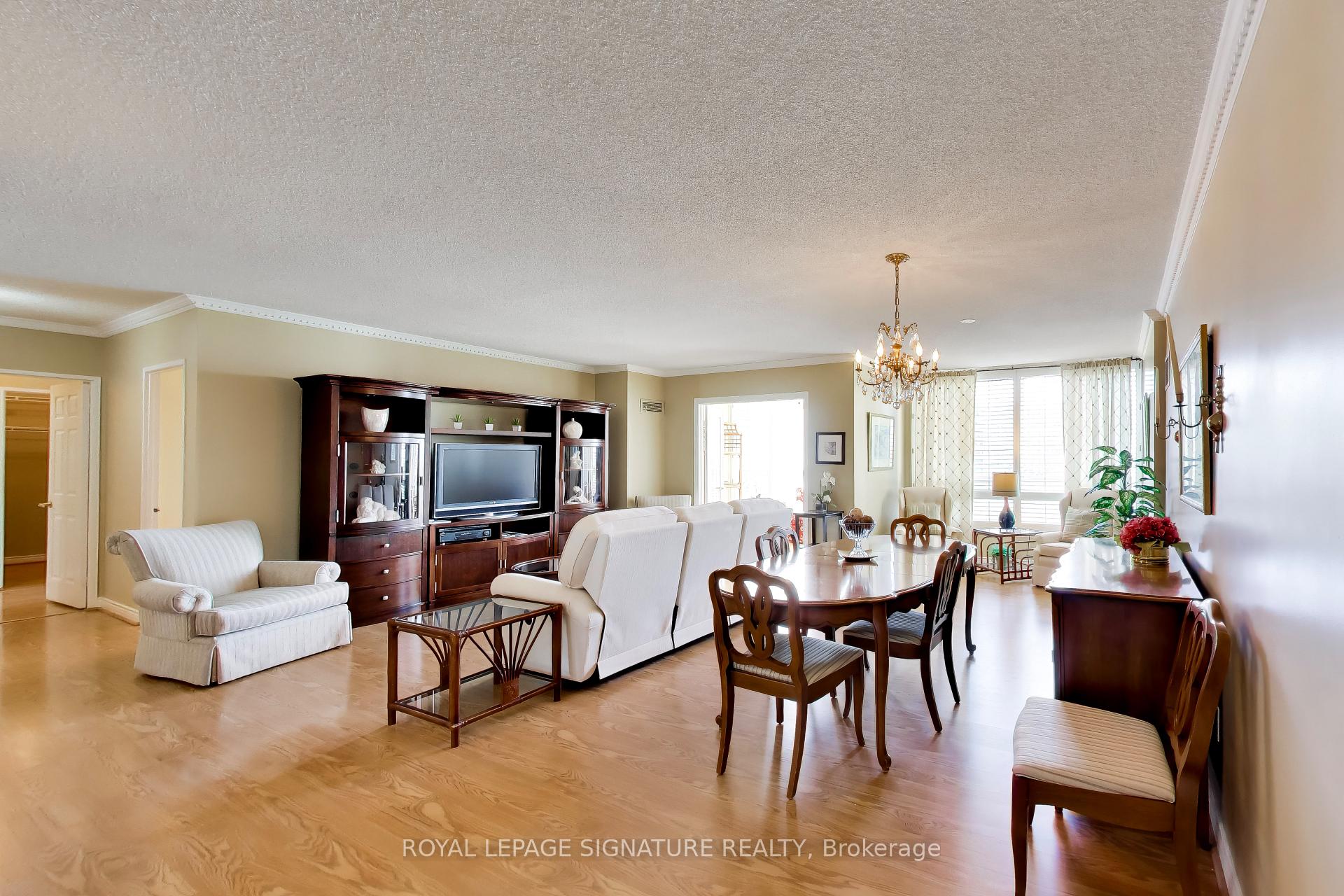 Photo 2 of Unit 1802, 1 Clark Avenue W, Vaughan, Crestwood-Springfarm-Yorkhill — HOMEH