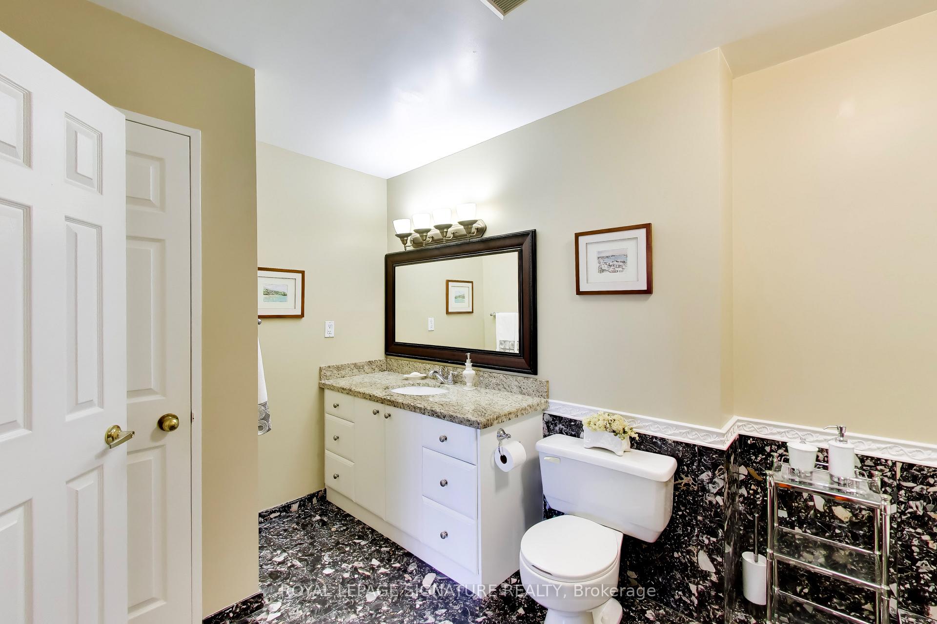 Photo 17 of Unit 1802, 1 Clark Avenue W, Vaughan, Crestwood-Springfarm-Yorkhill — HOMEH