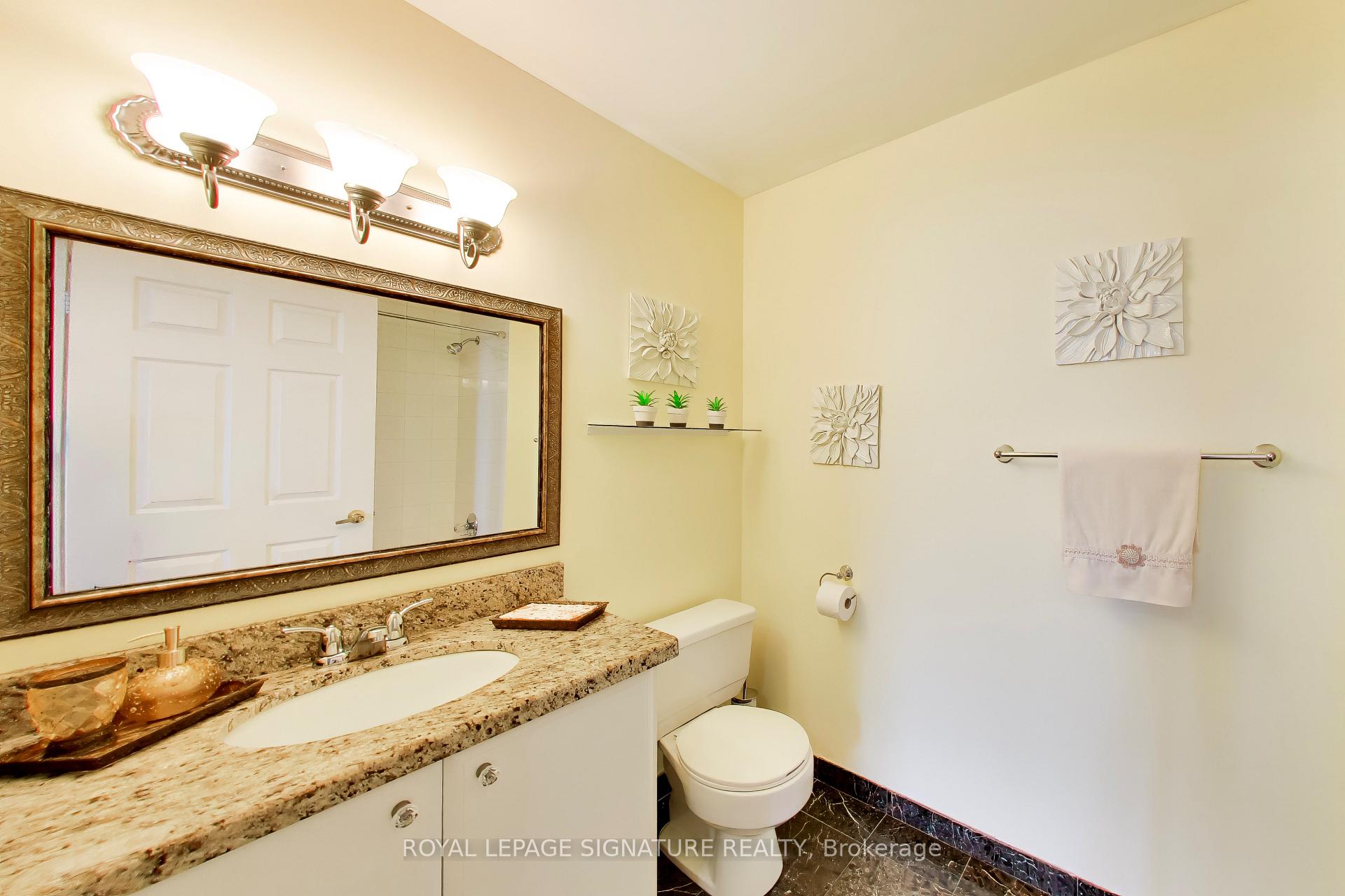 Photo 21 of Unit 1802, 1 Clark Avenue W, Vaughan, Crestwood-Springfarm-Yorkhill — HOMEH